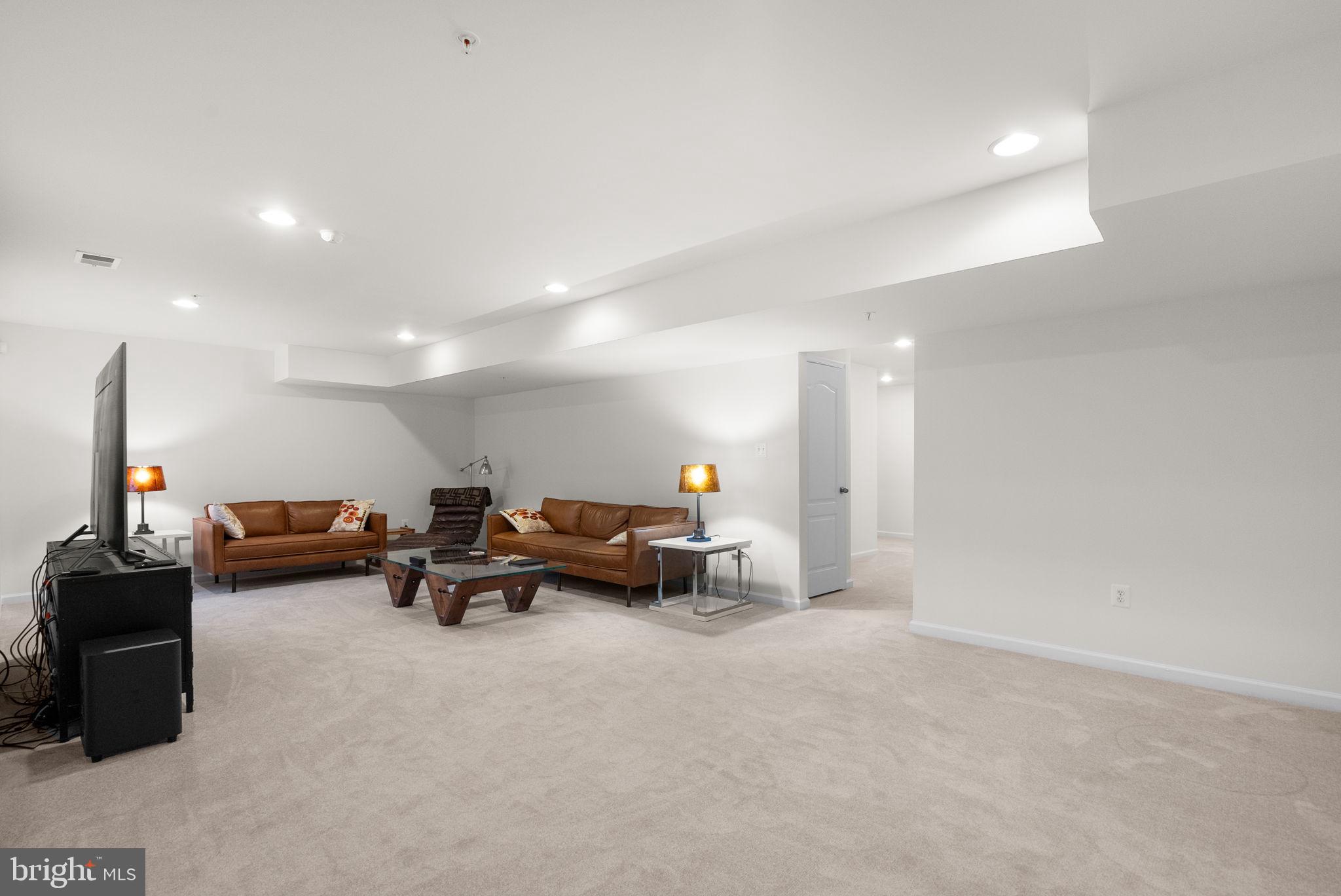 SUMMERWOOD - Residential