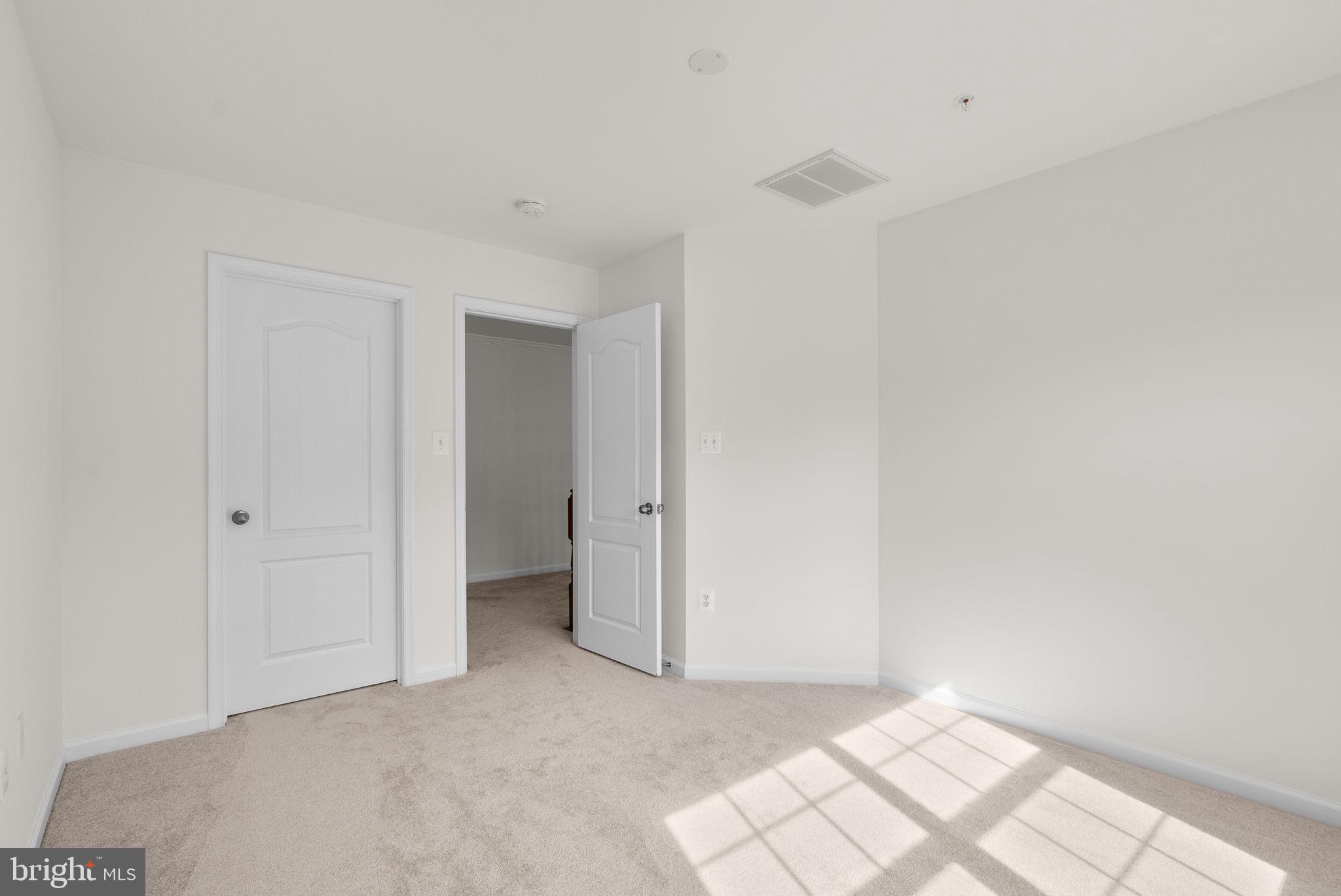 SUMMERWOOD - Residential