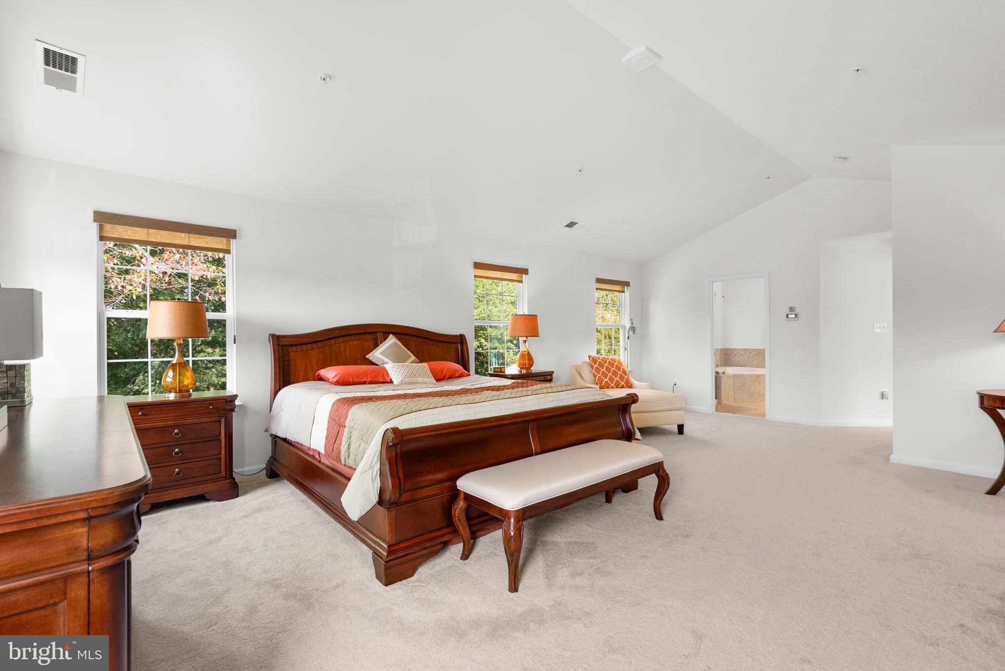 SUMMERWOOD - Residential