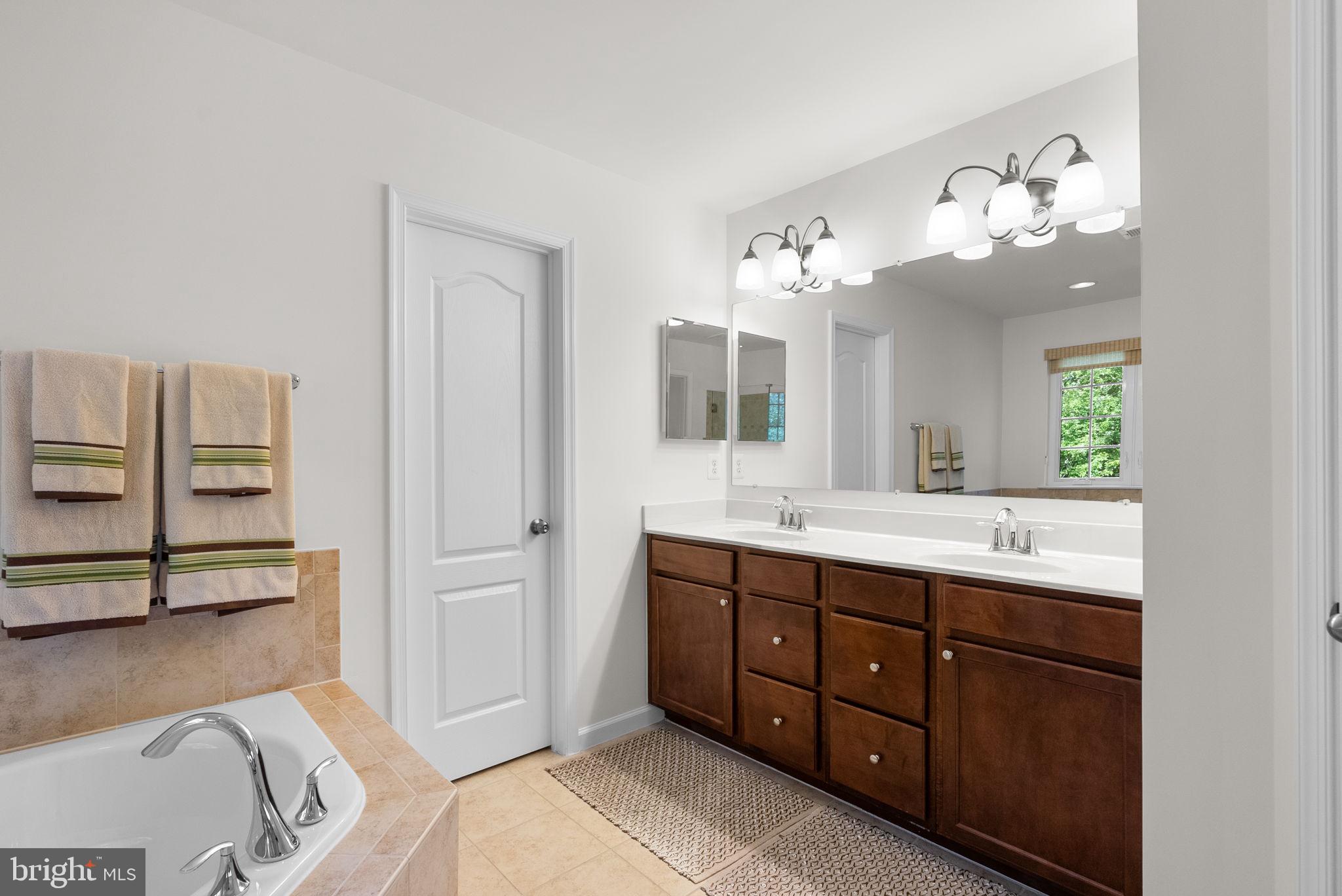 SUMMERWOOD - Residential