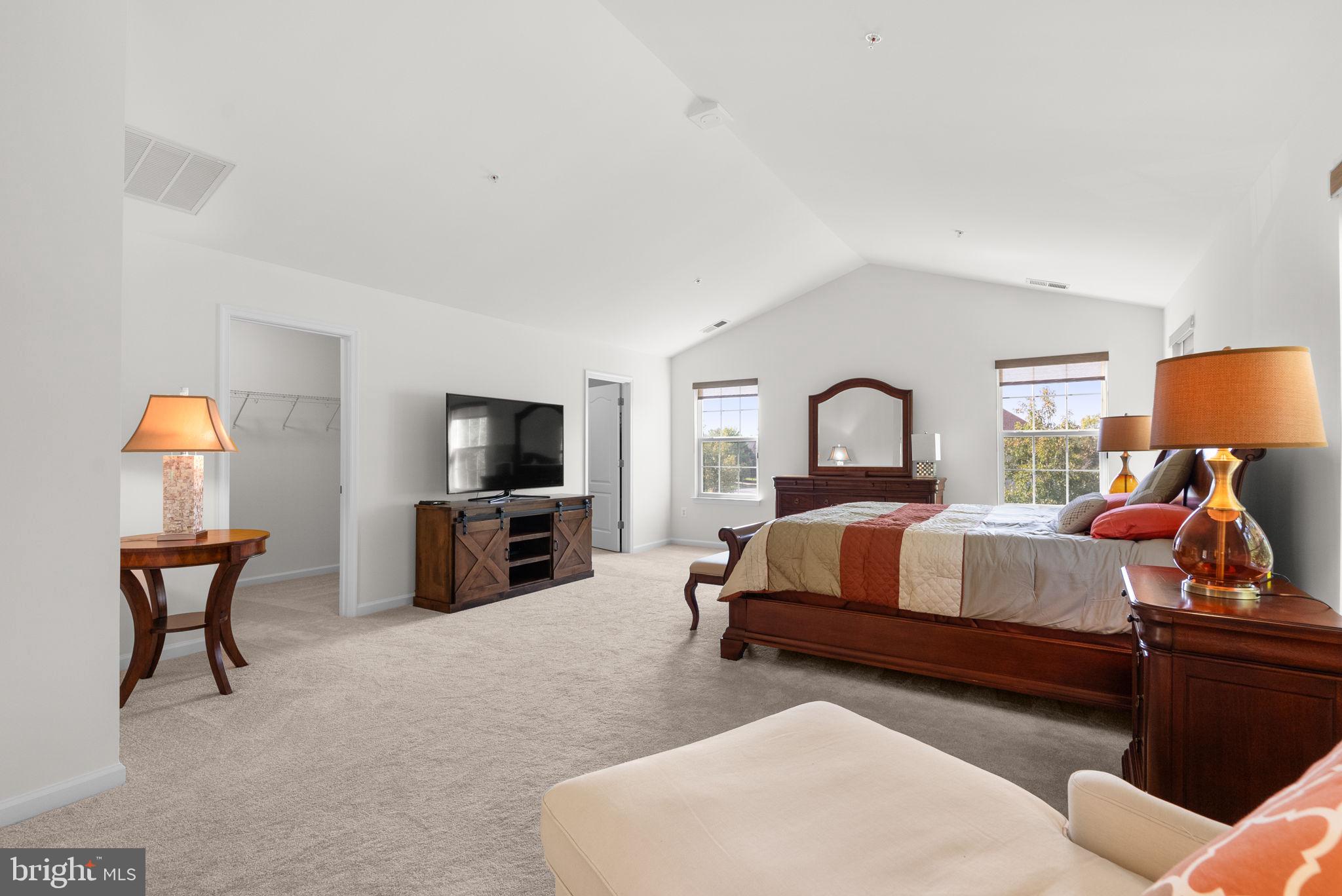 SUMMERWOOD - Residential