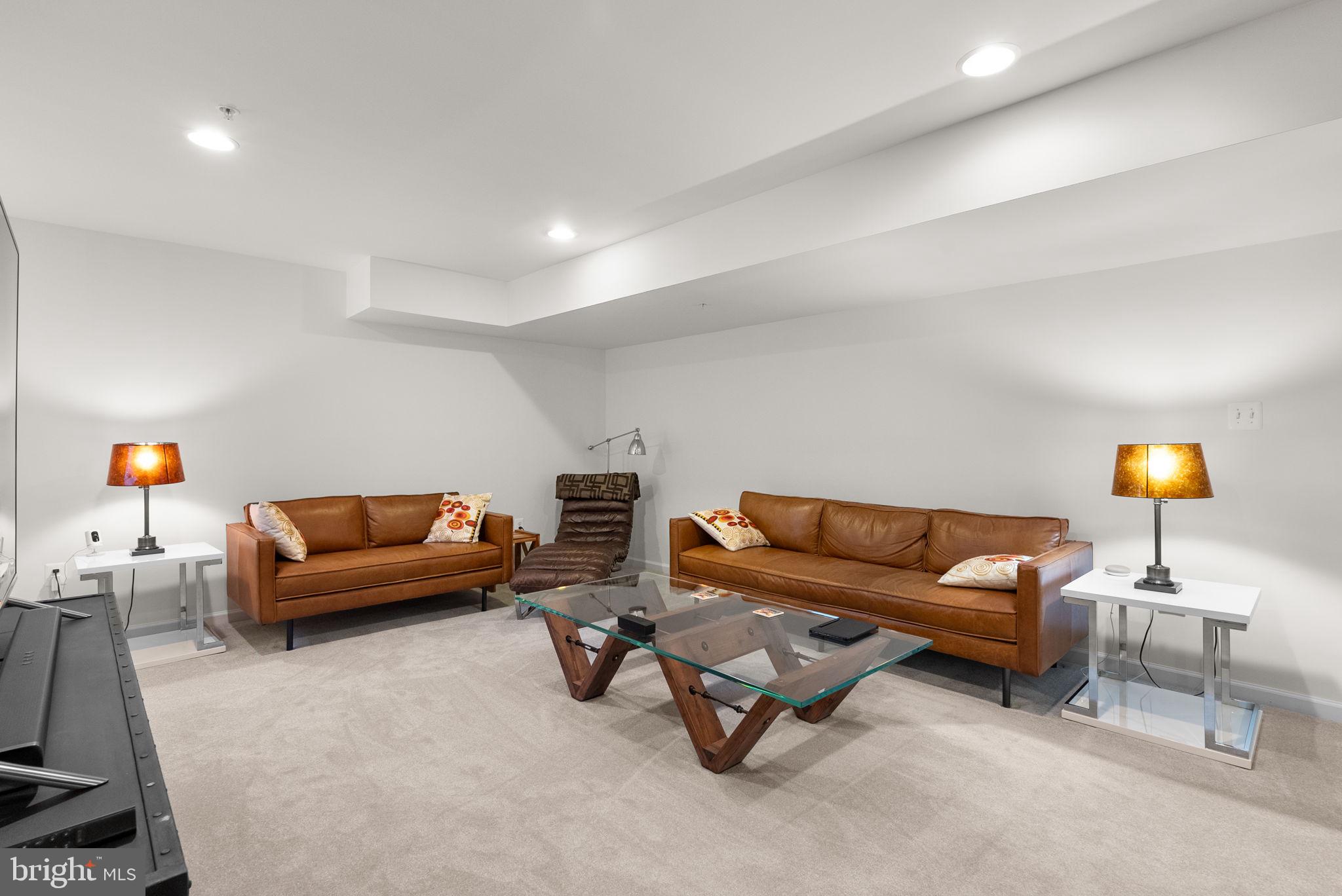 SUMMERWOOD - Residential