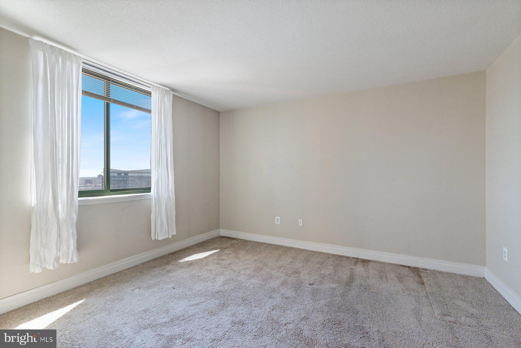 DOWNTOWN - Residential