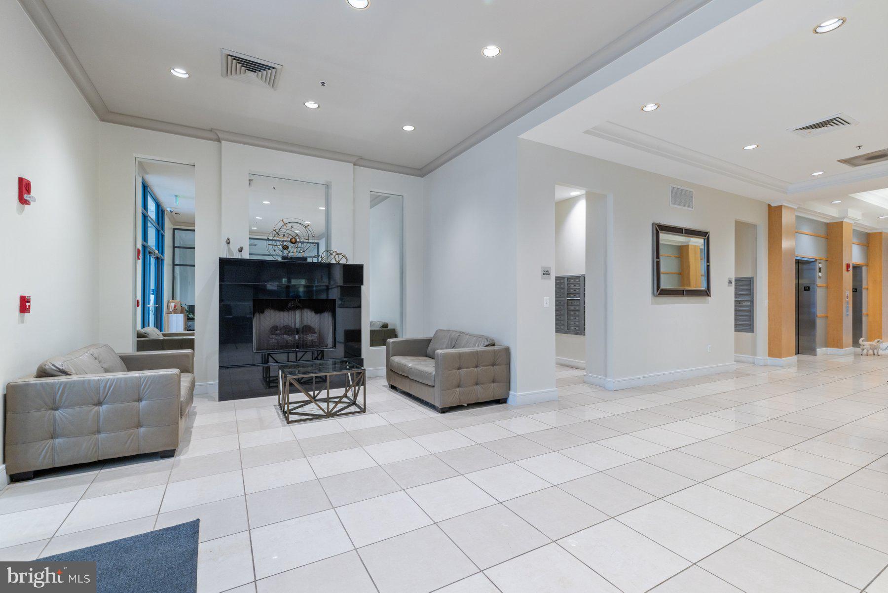 DOWNTOWN - Residential