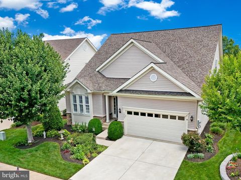 Photo of 13732 Heritage Valley Way, GAINESVILLE, VA 20155 (MLS # VAPW2123286)