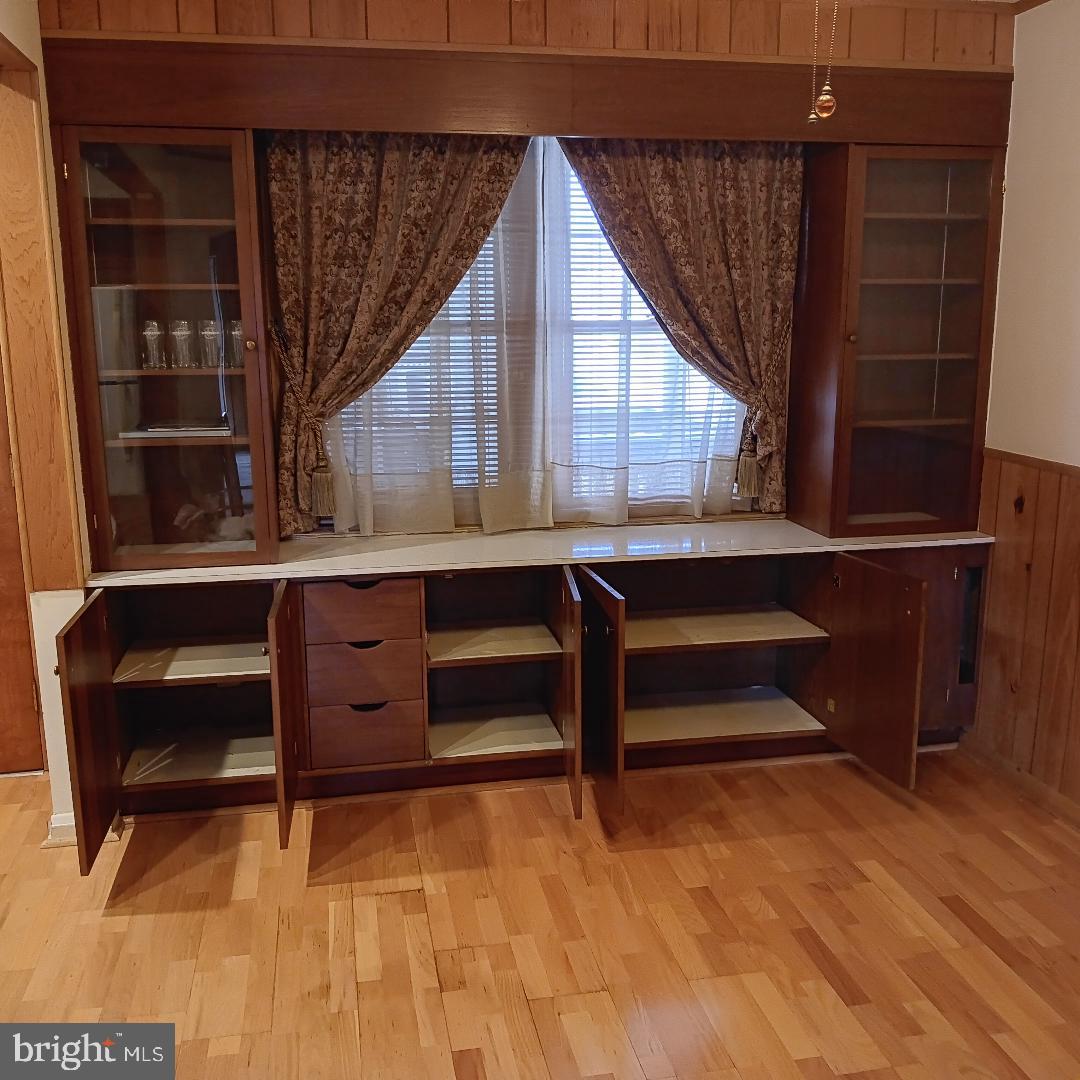 DUNDALK VILLAGE - Residential