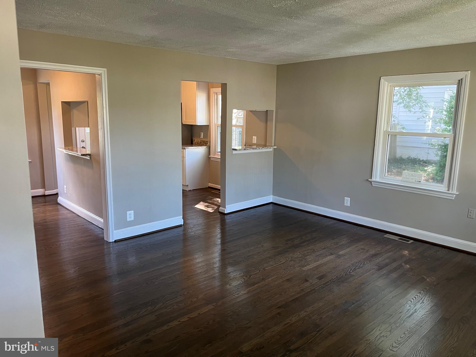 JORDAN MANOR - Residential