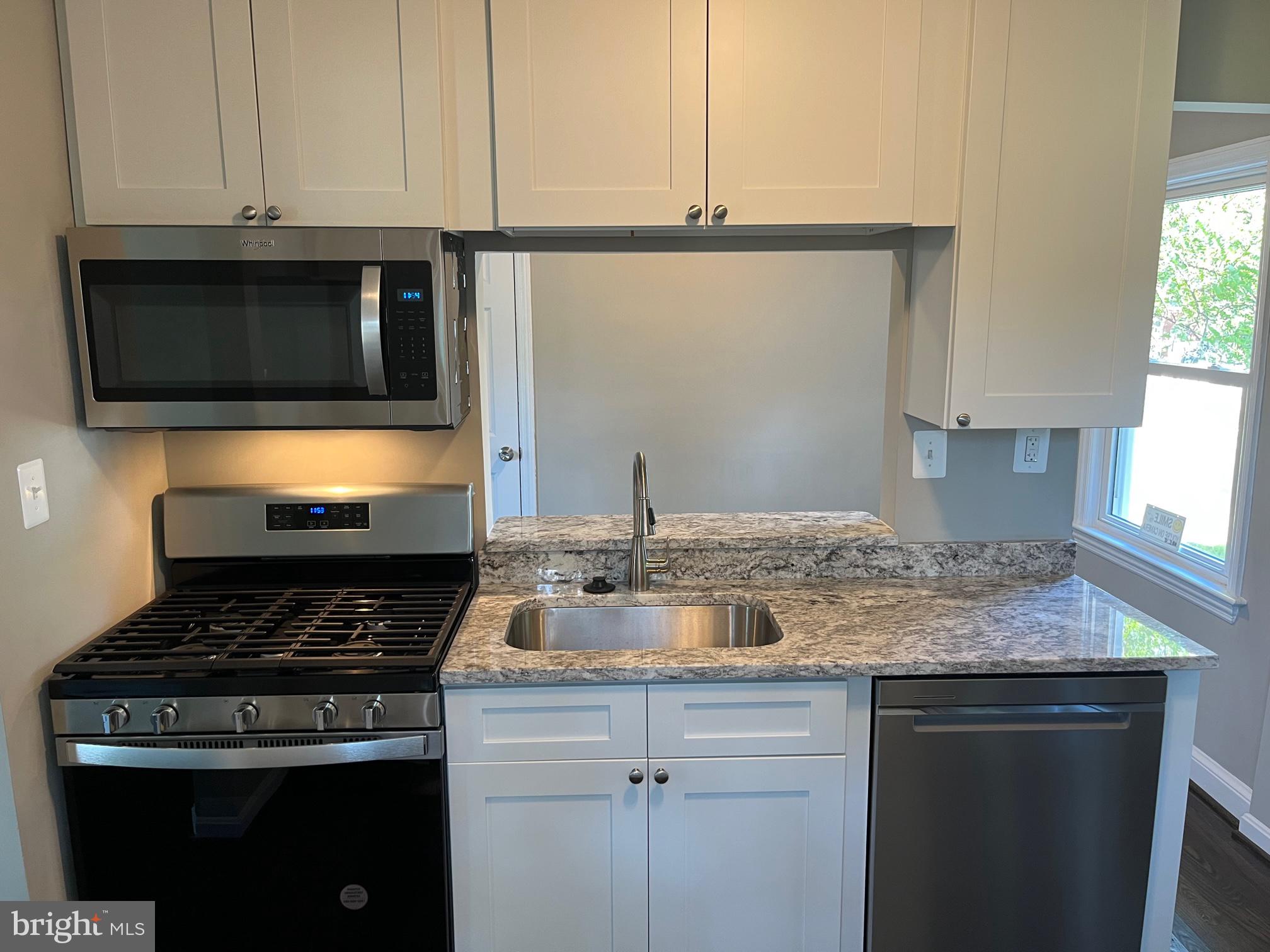 JORDAN MANOR - Residential