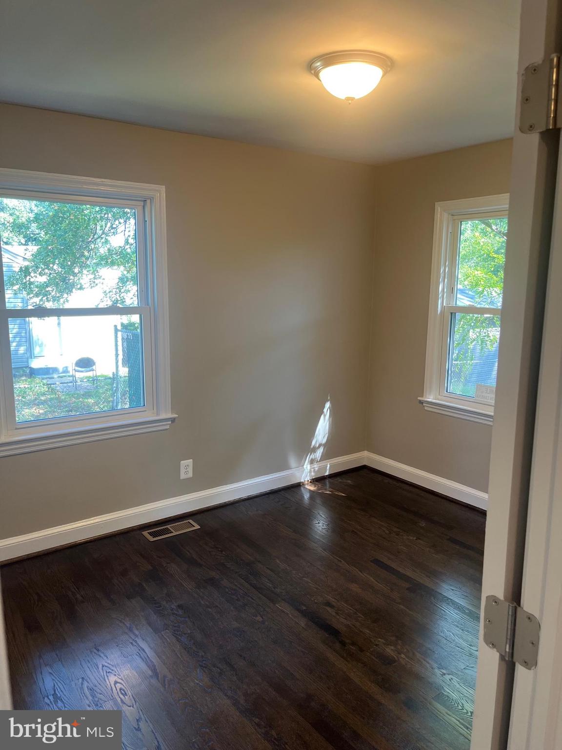 JORDAN MANOR - Residential