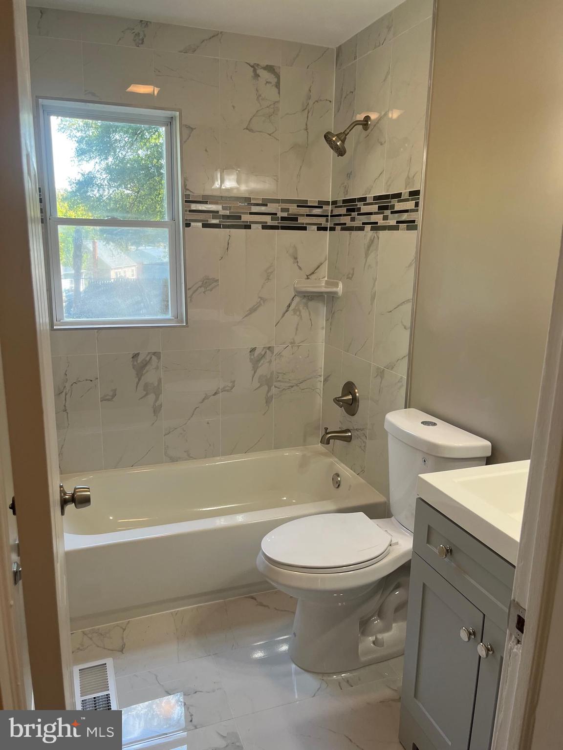 JORDAN MANOR - Residential