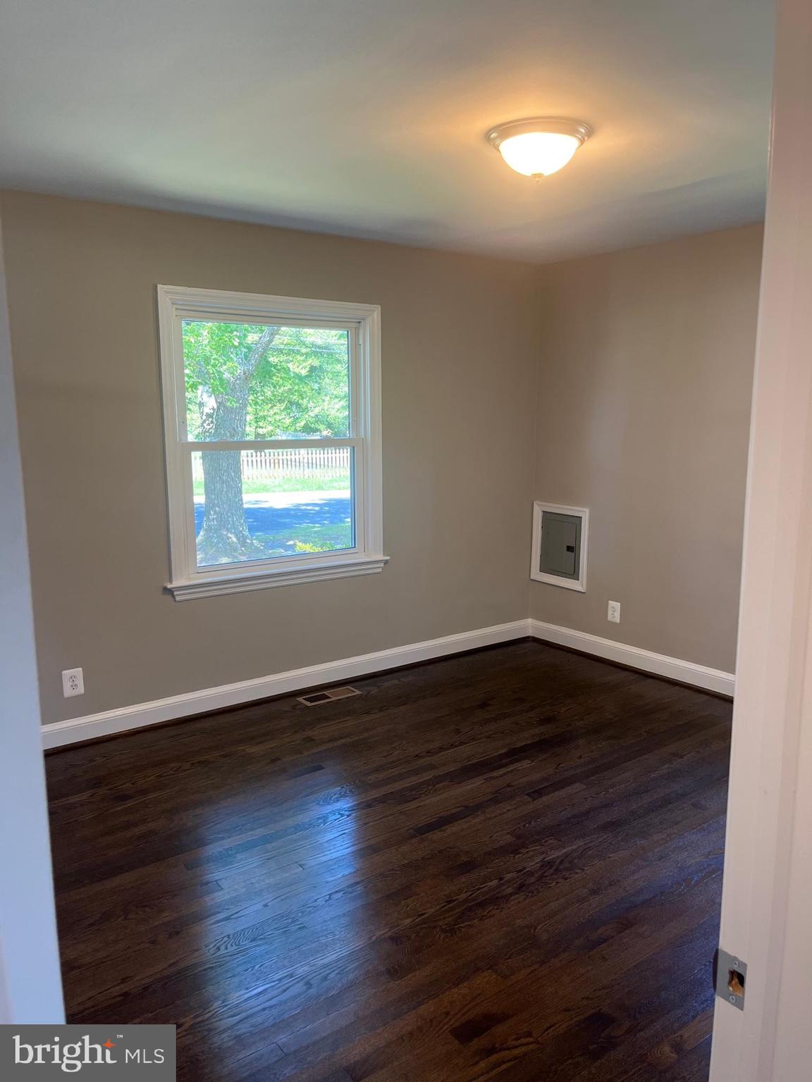 JORDAN MANOR - Residential