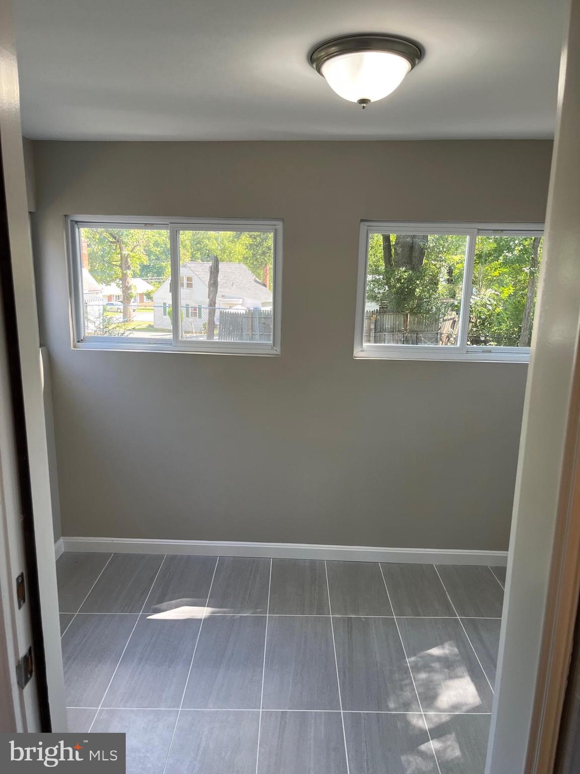 JORDAN MANOR - Residential