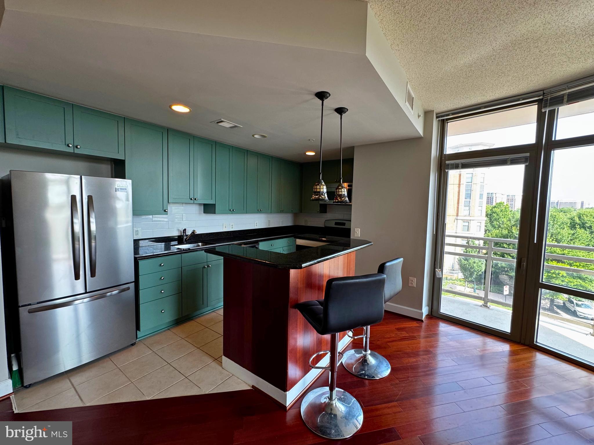 ECLIPSE ON CENTER PARK - Residential Lease