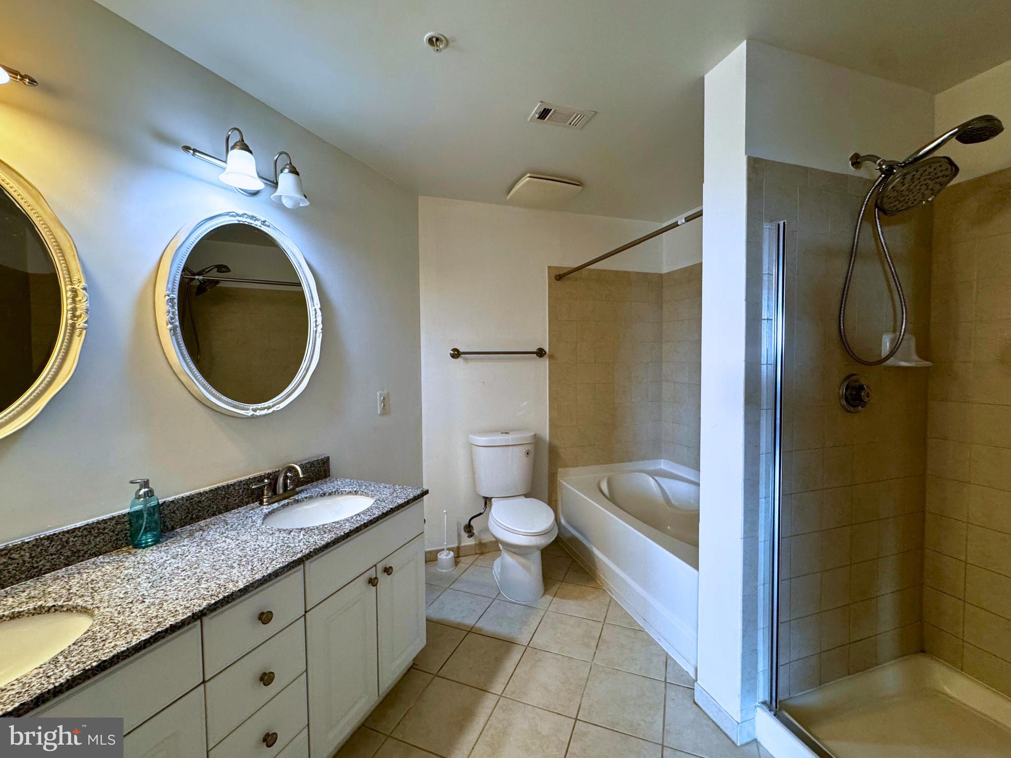 ECLIPSE ON CENTER PARK - Residential Lease