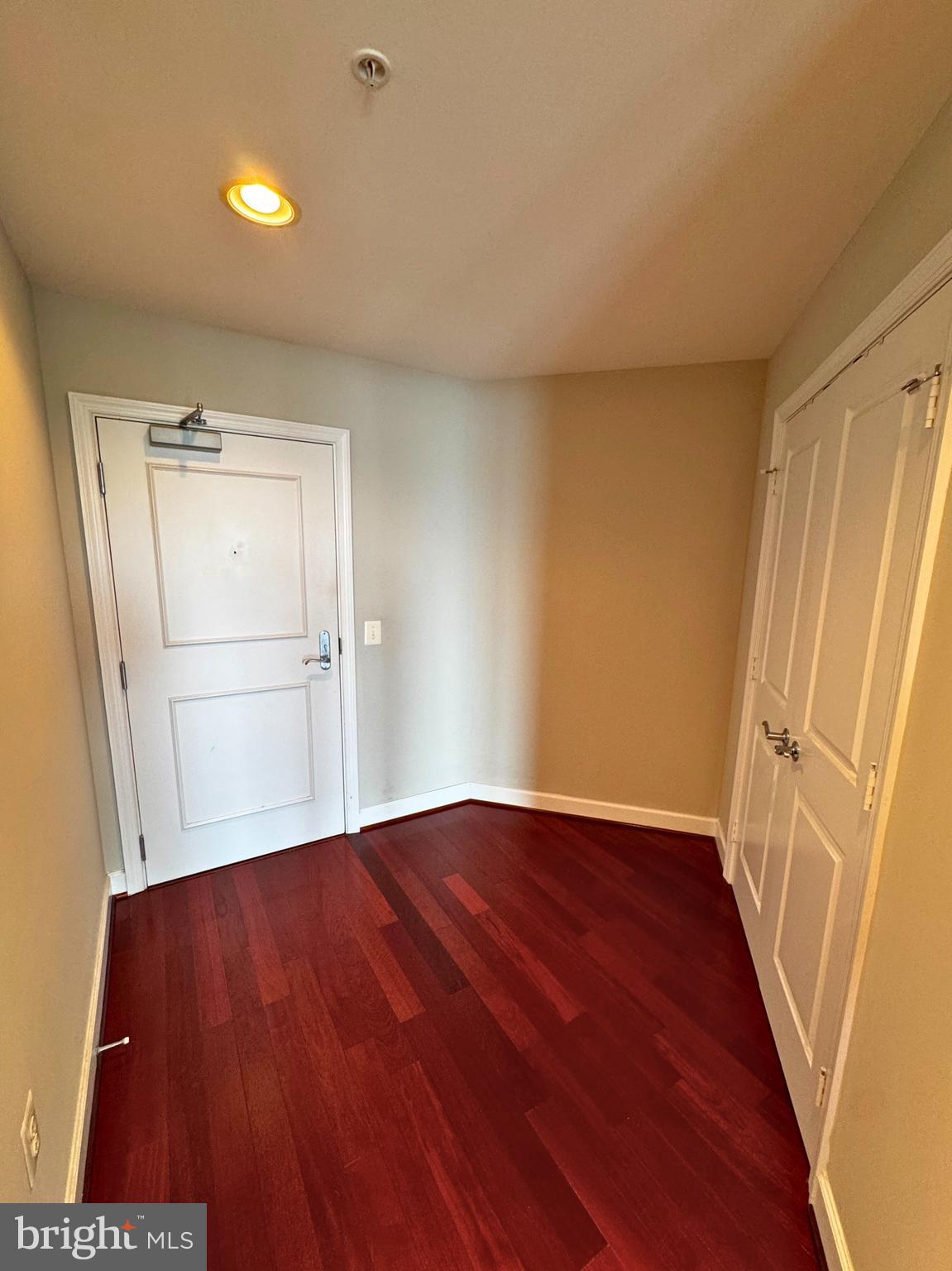 ECLIPSE ON CENTER PARK - Residential Lease