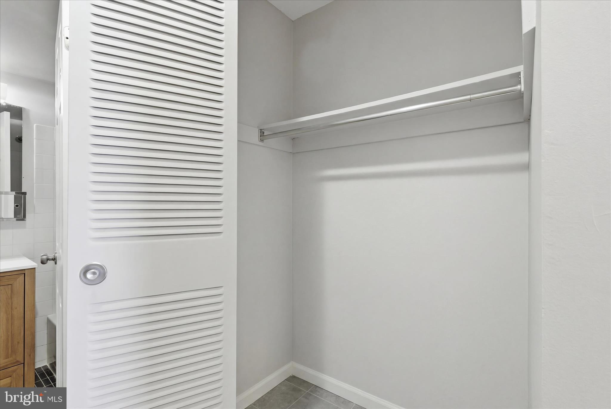 AMERICANA CENTRE - Residential