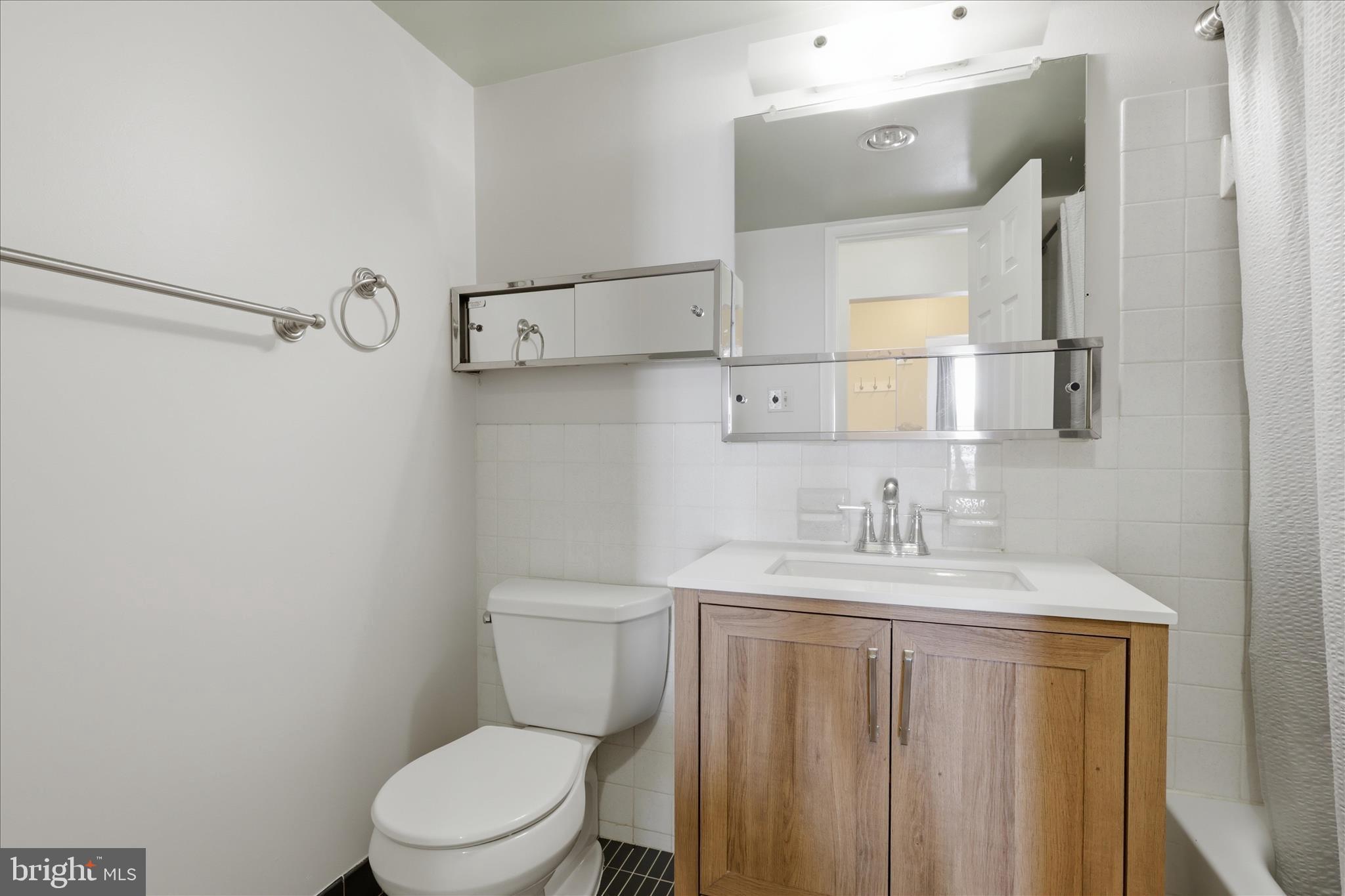 AMERICANA CENTRE - Residential