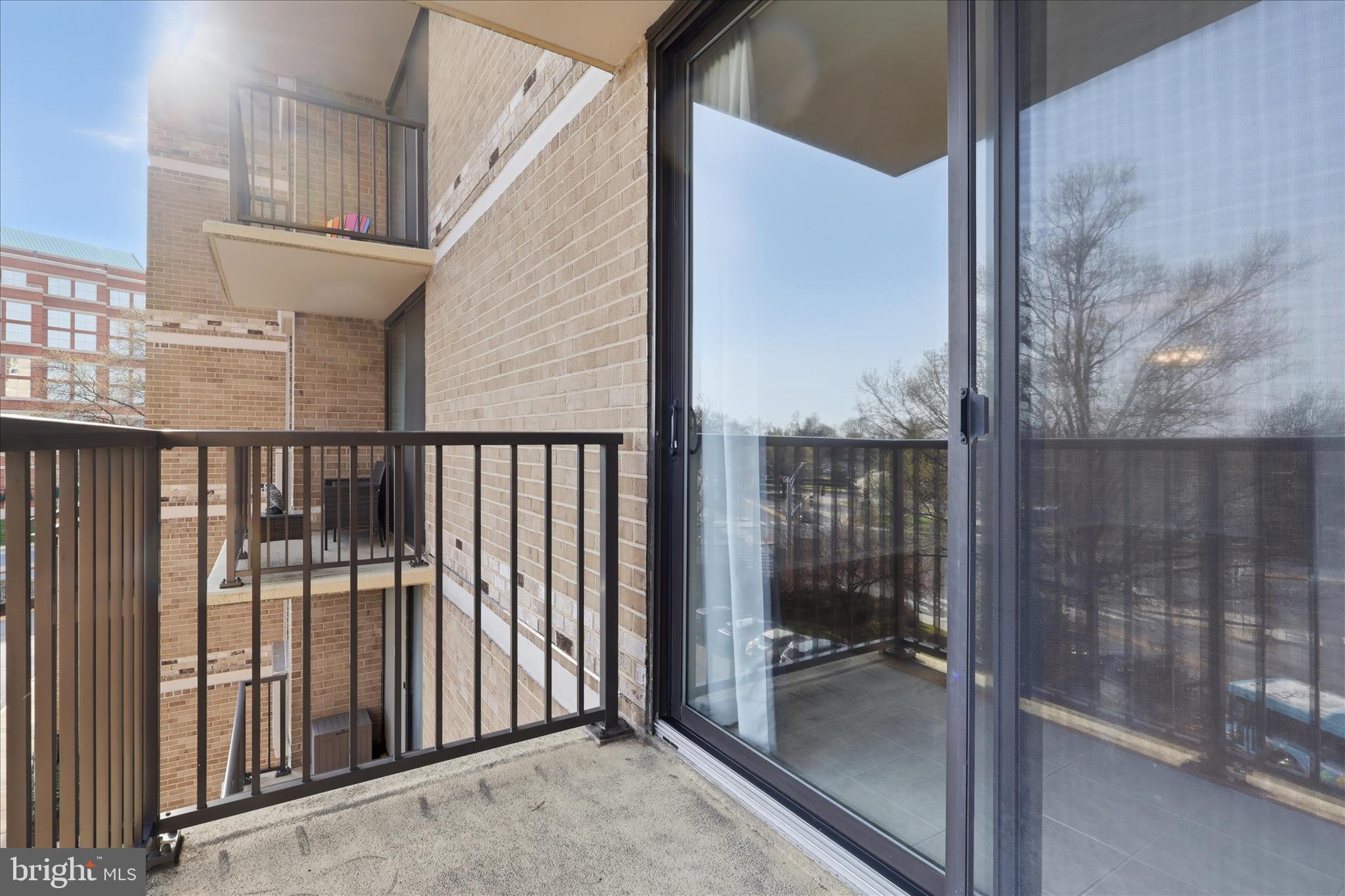 AMERICANA CENTRE - Residential