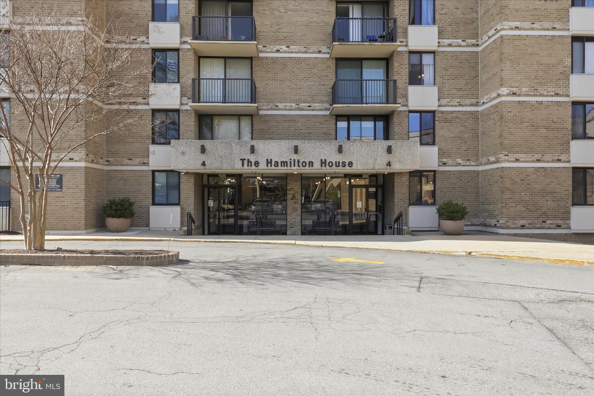 AMERICANA CENTRE - Residential