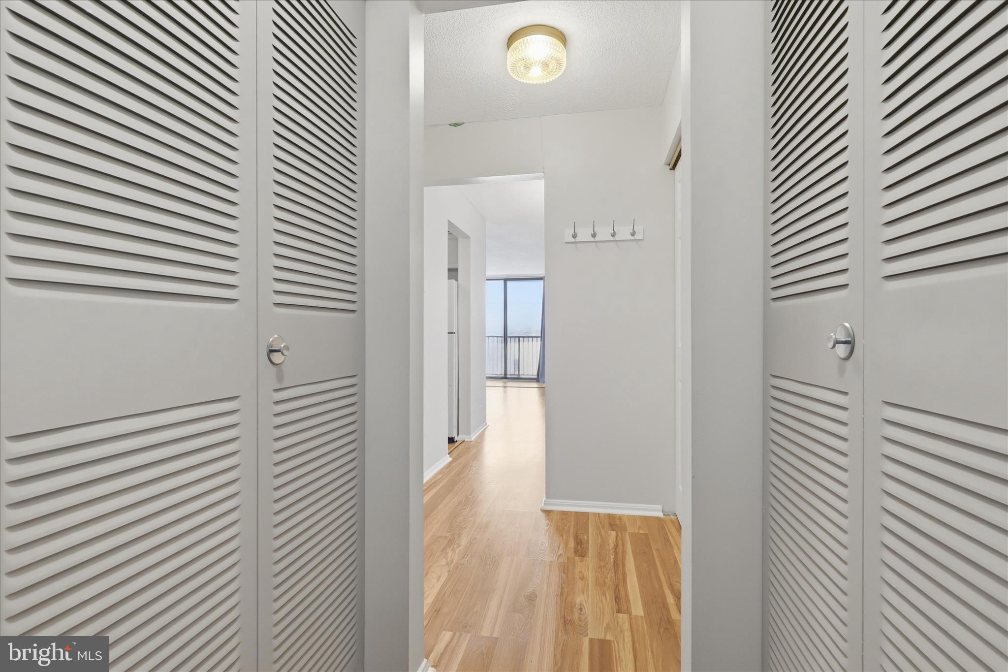 AMERICANA CENTRE - Residential