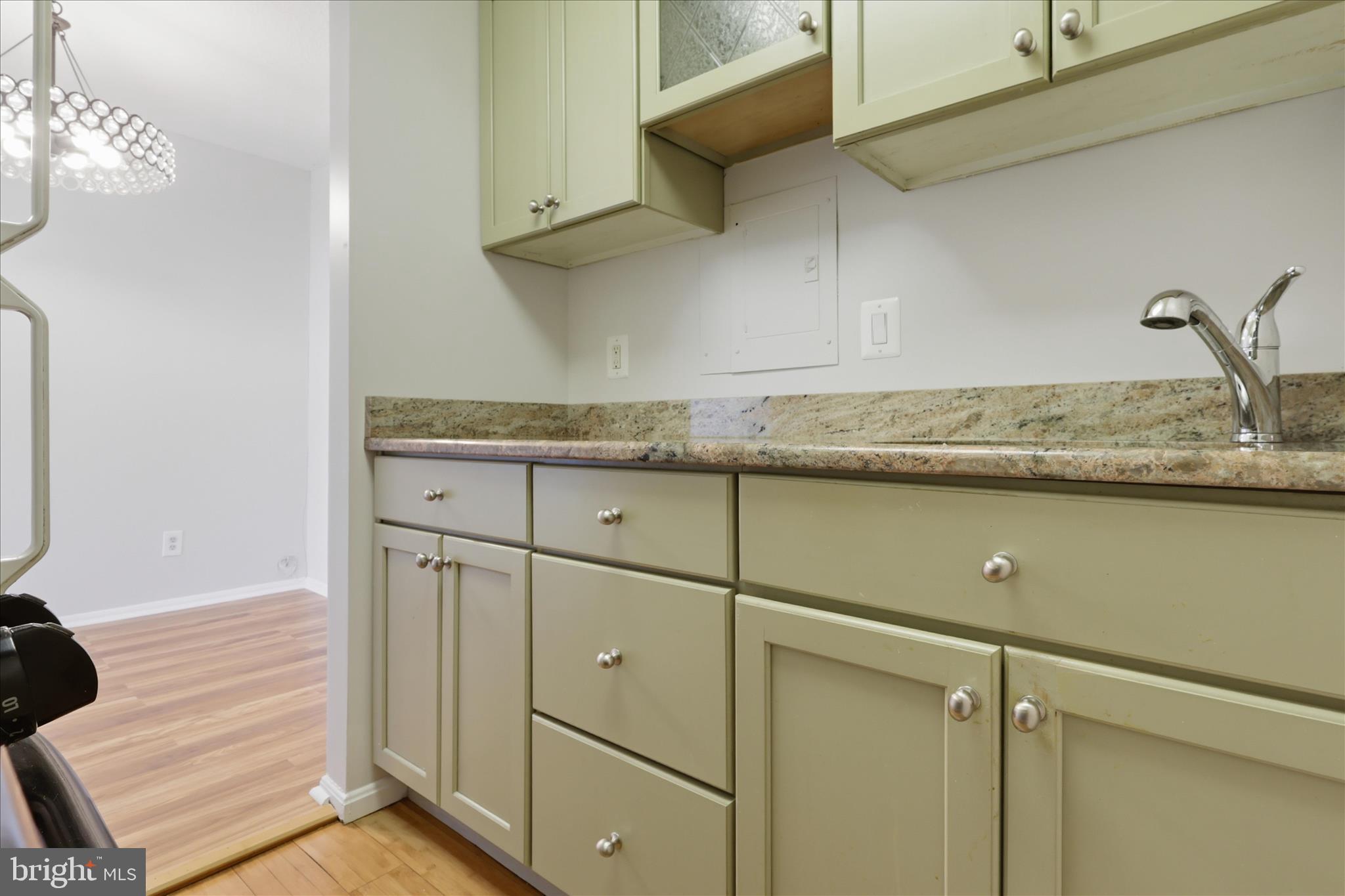 AMERICANA CENTRE - Residential