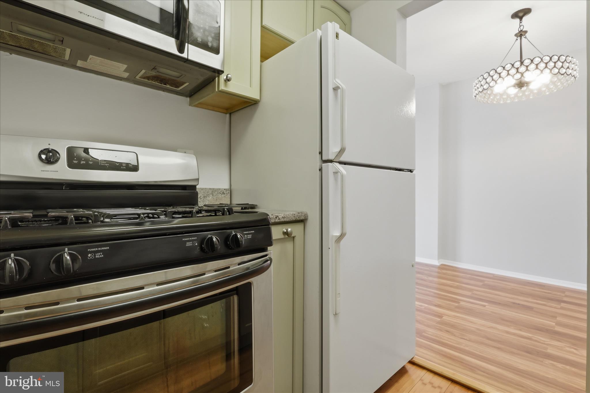 AMERICANA CENTRE - Residential