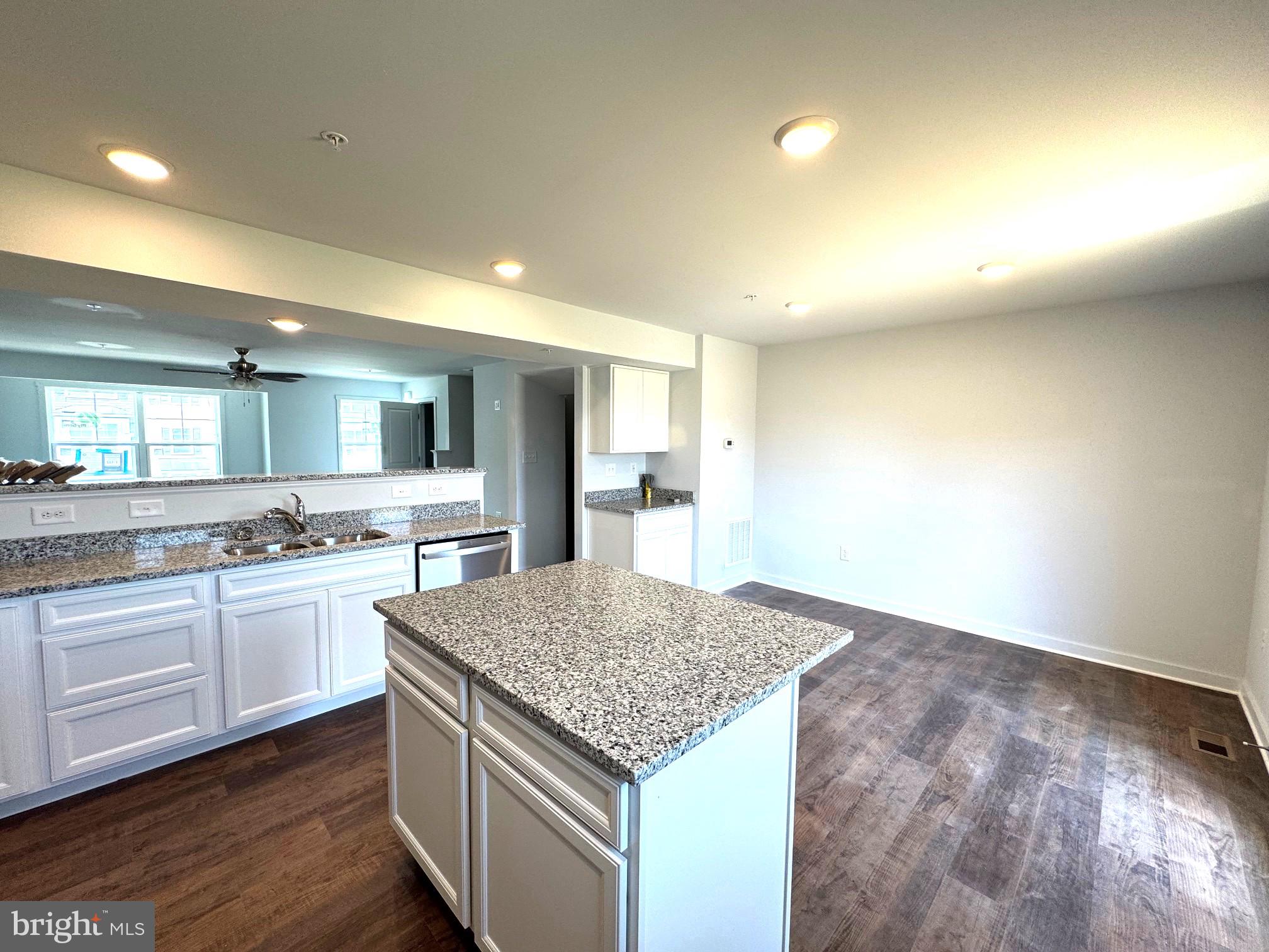 HERITAGE HILLS - Residential