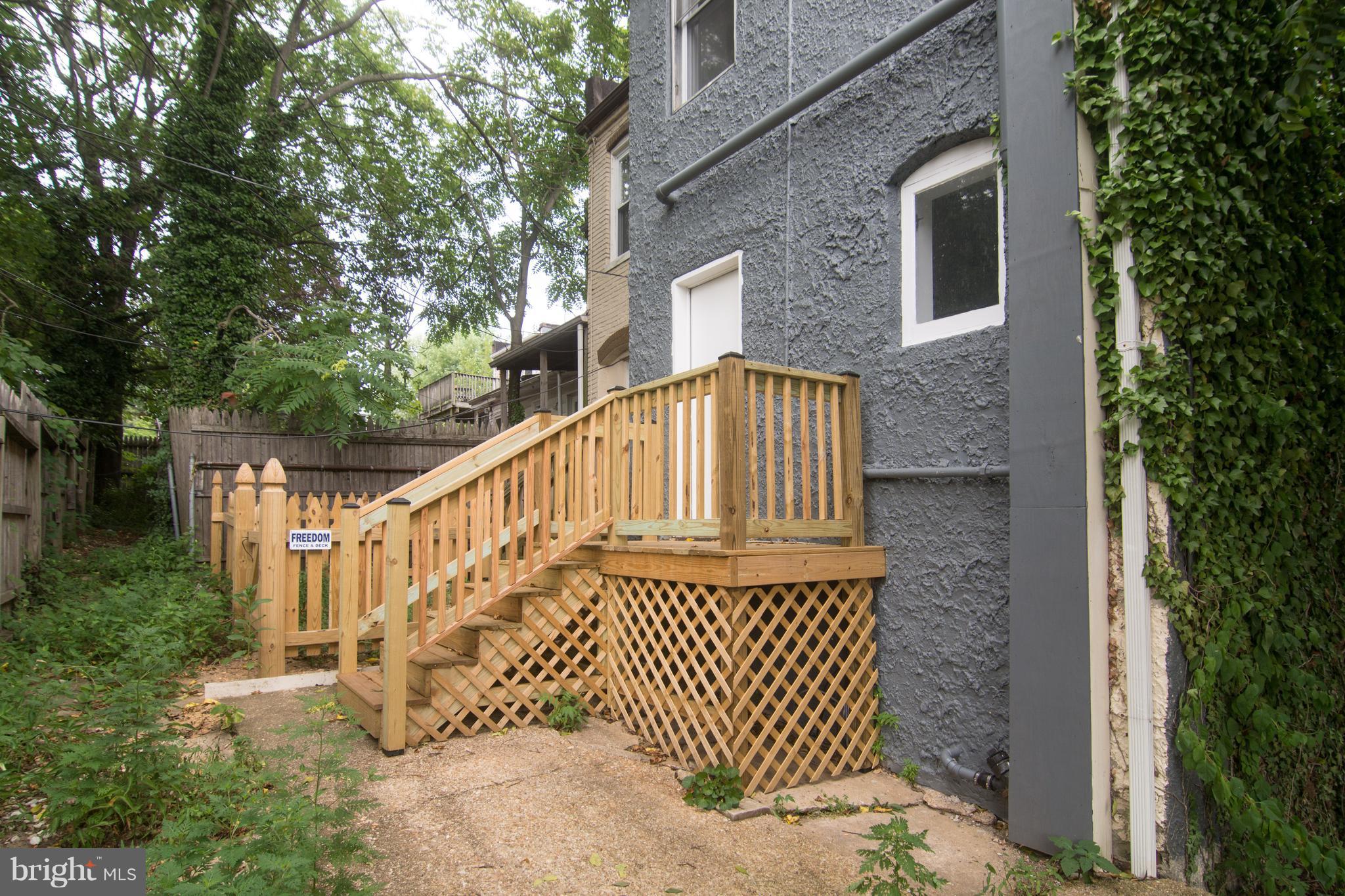 HAMPDEN HISTORIC DISTRICT - Residential