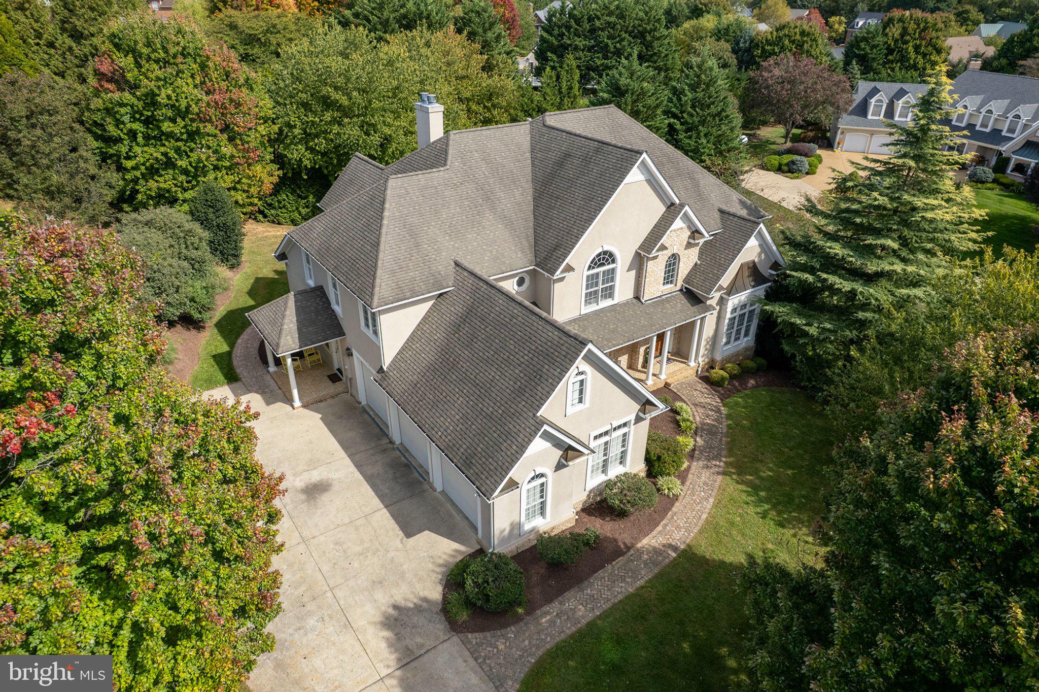 1010 BRECKINRIDGE LANE