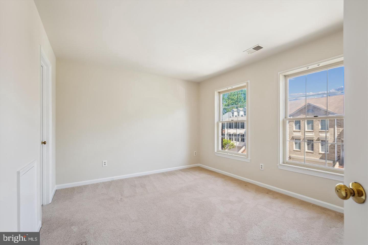 TIMBERLAWN - Residential Lease