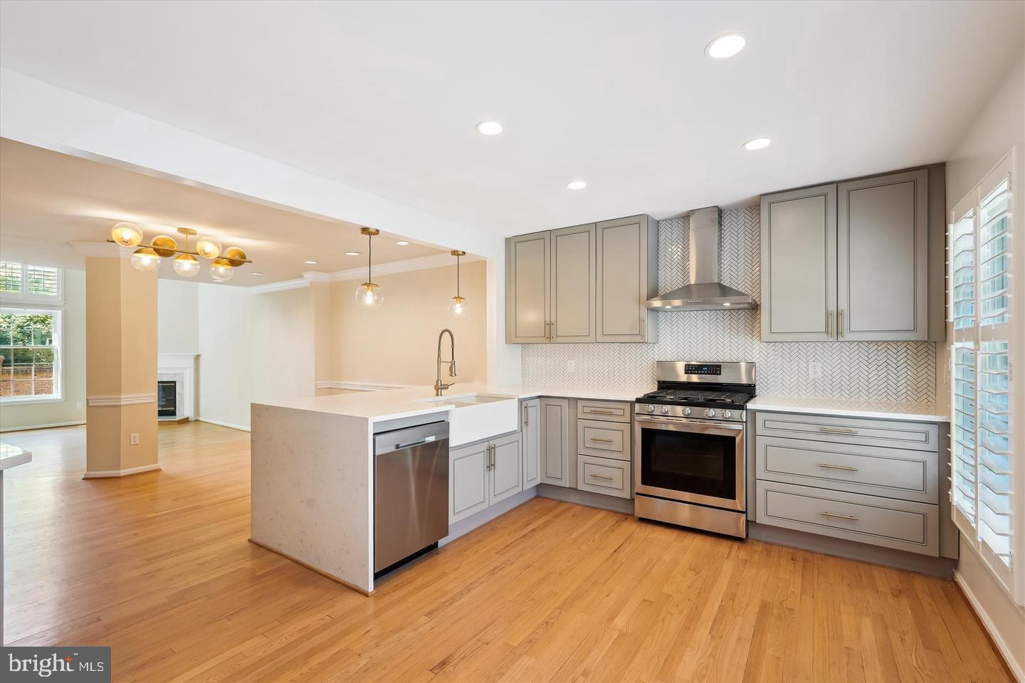 TIMBERLAWN - Residential Lease