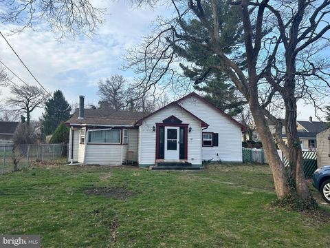 17 BARLOW AVENUE GLOUCESTER CITY NJ 08030