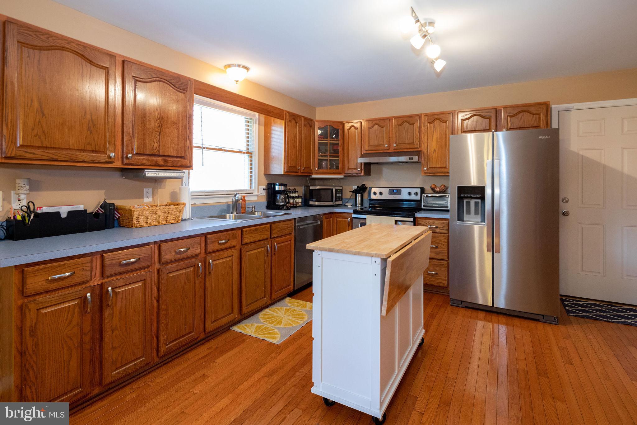 TWIN PONDS - Residential