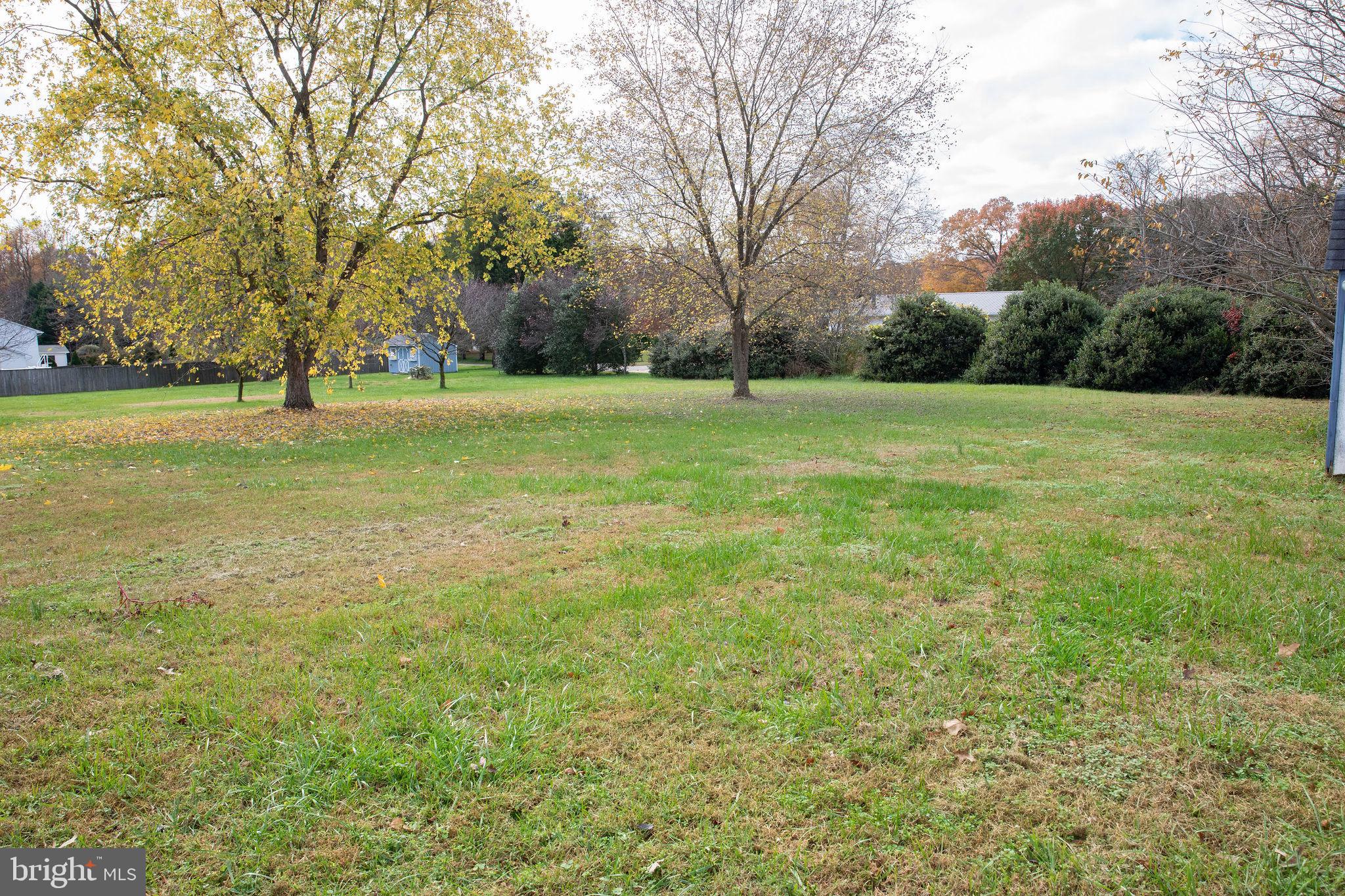 TWIN PONDS - Residential