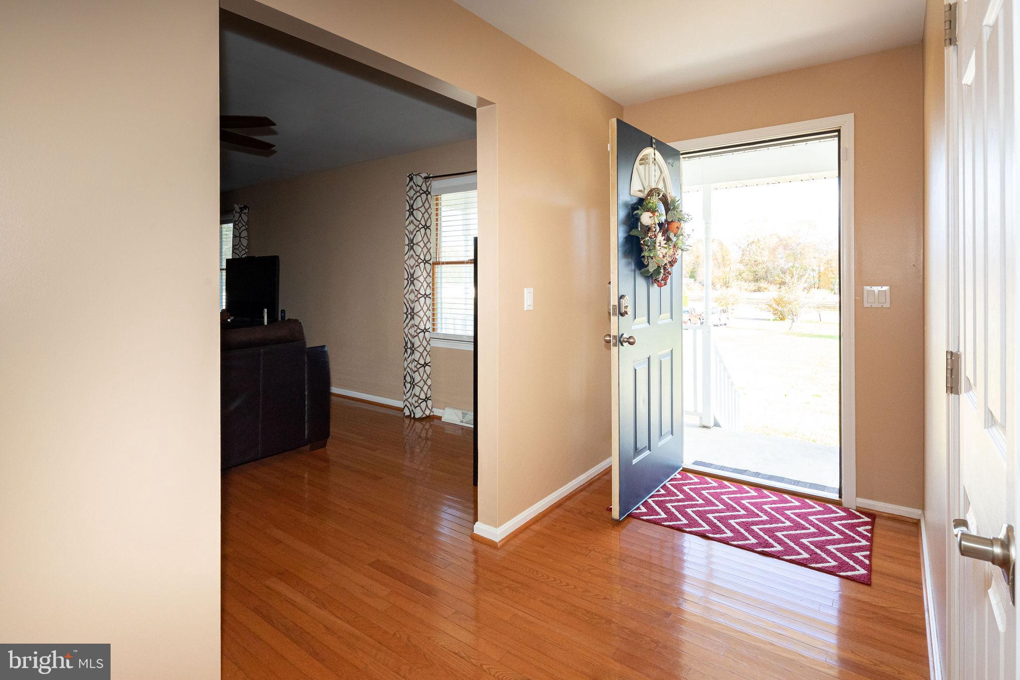 TWIN PONDS - Residential