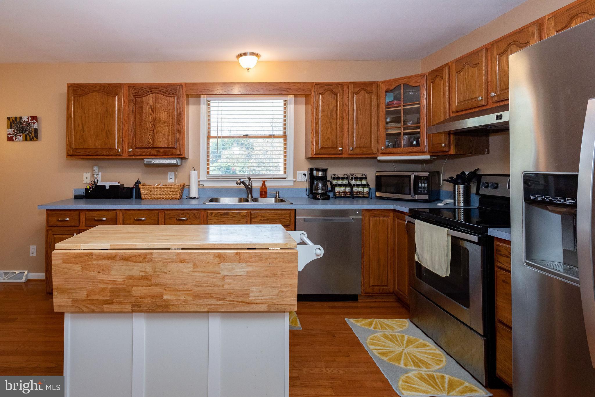 TWIN PONDS - Residential