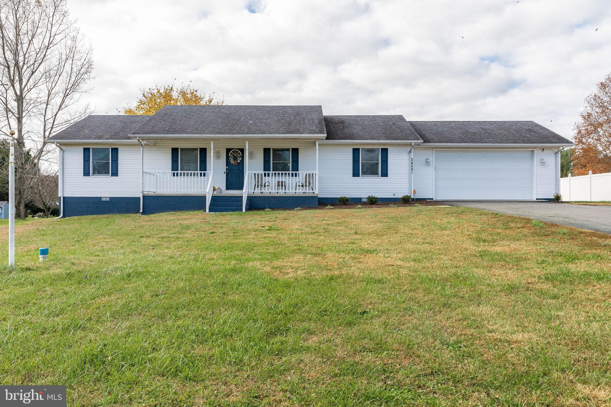 TWIN PONDS - Residential