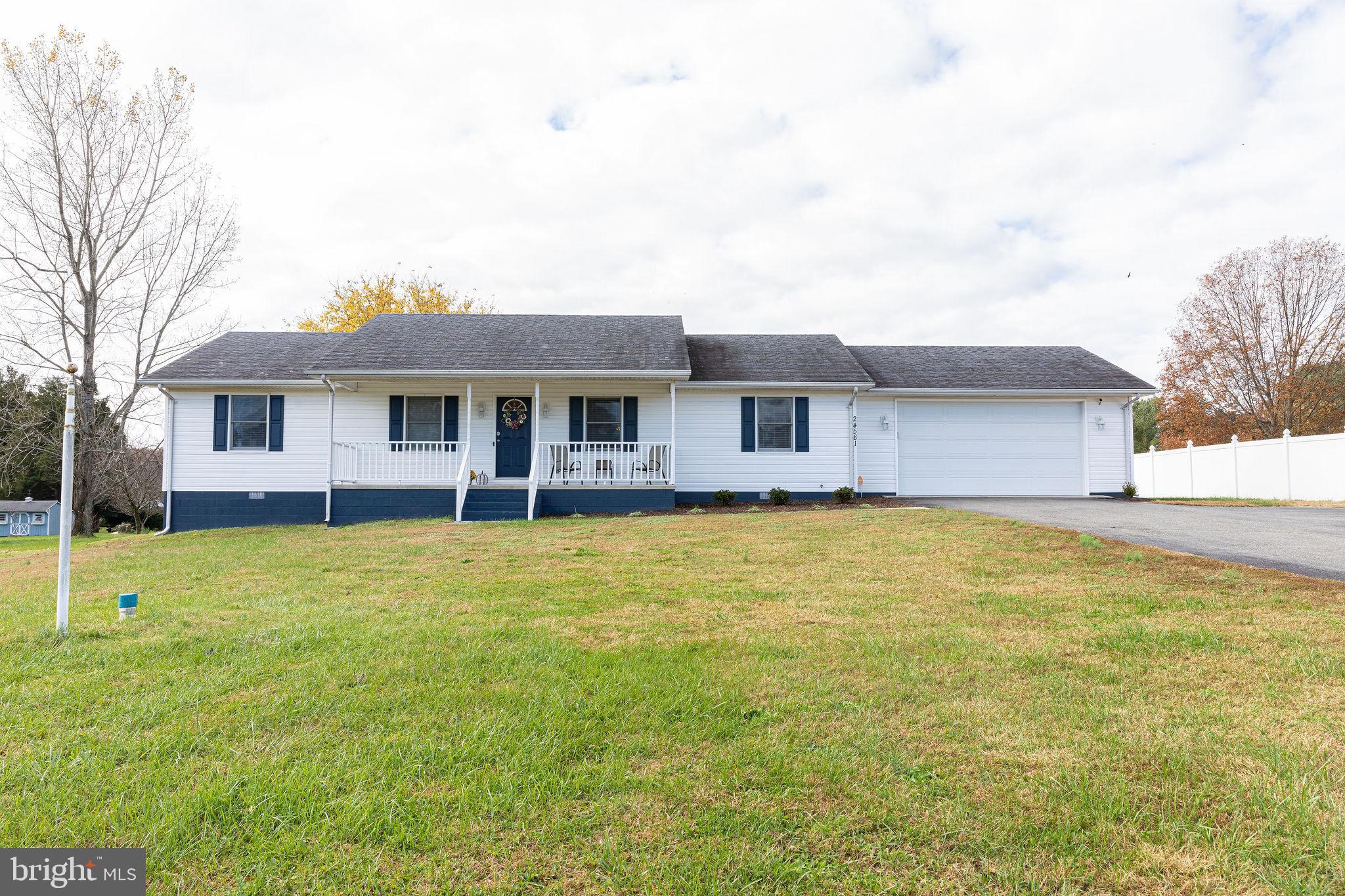 TWIN PONDS - Residential