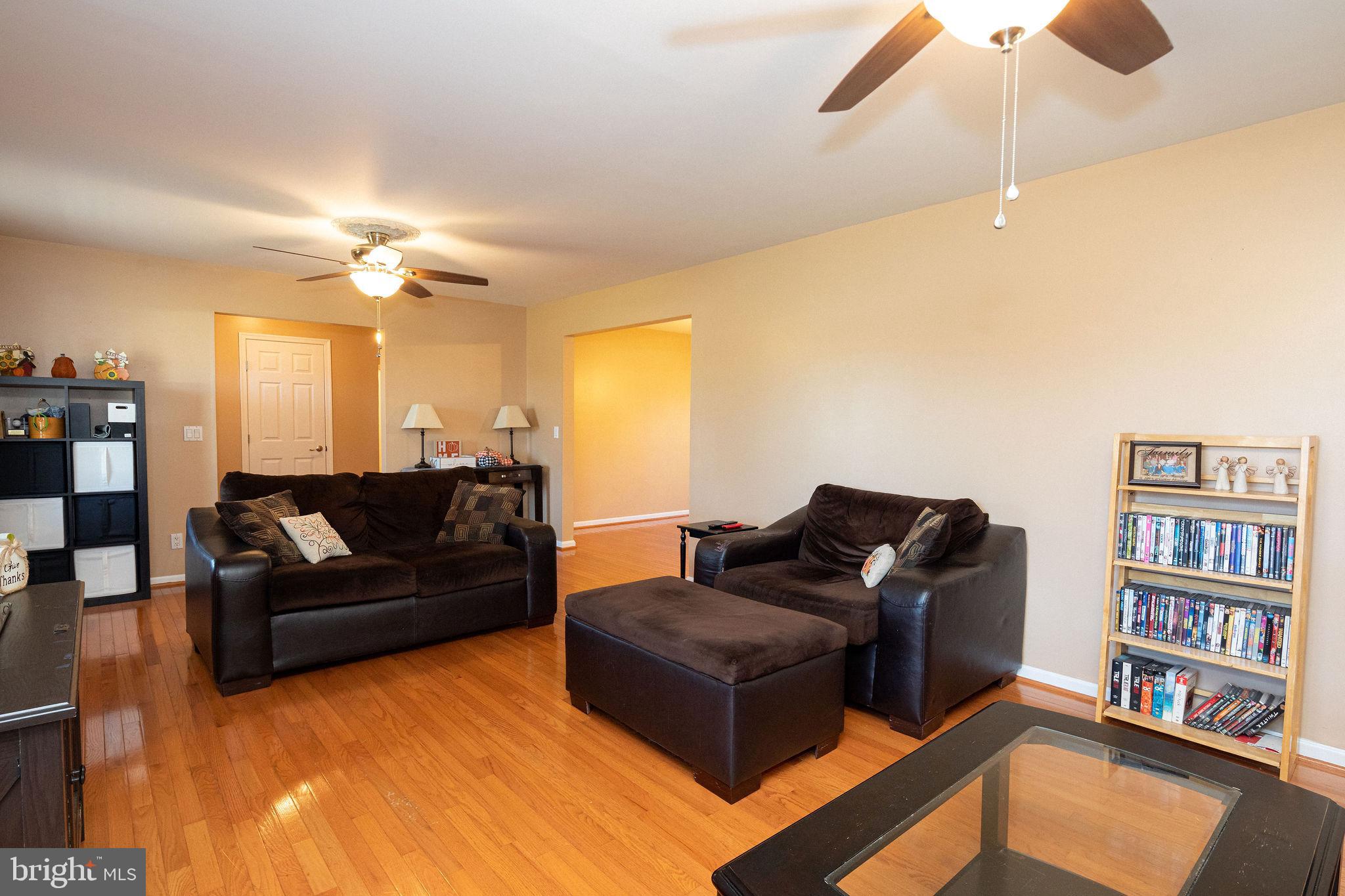 TWIN PONDS - Residential