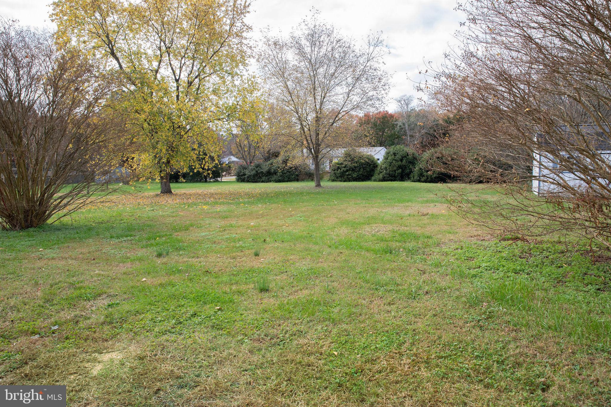 TWIN PONDS - Residential