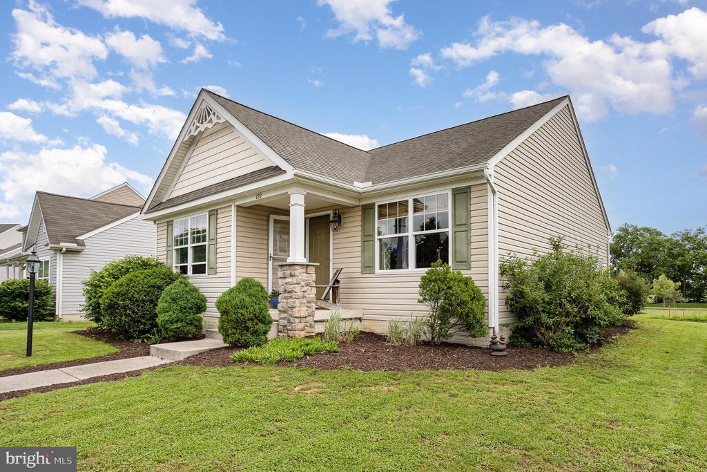 Photo of 222 Heathersage Drive, MARIETTA, PA 17547 (MLS # PALA2068932)