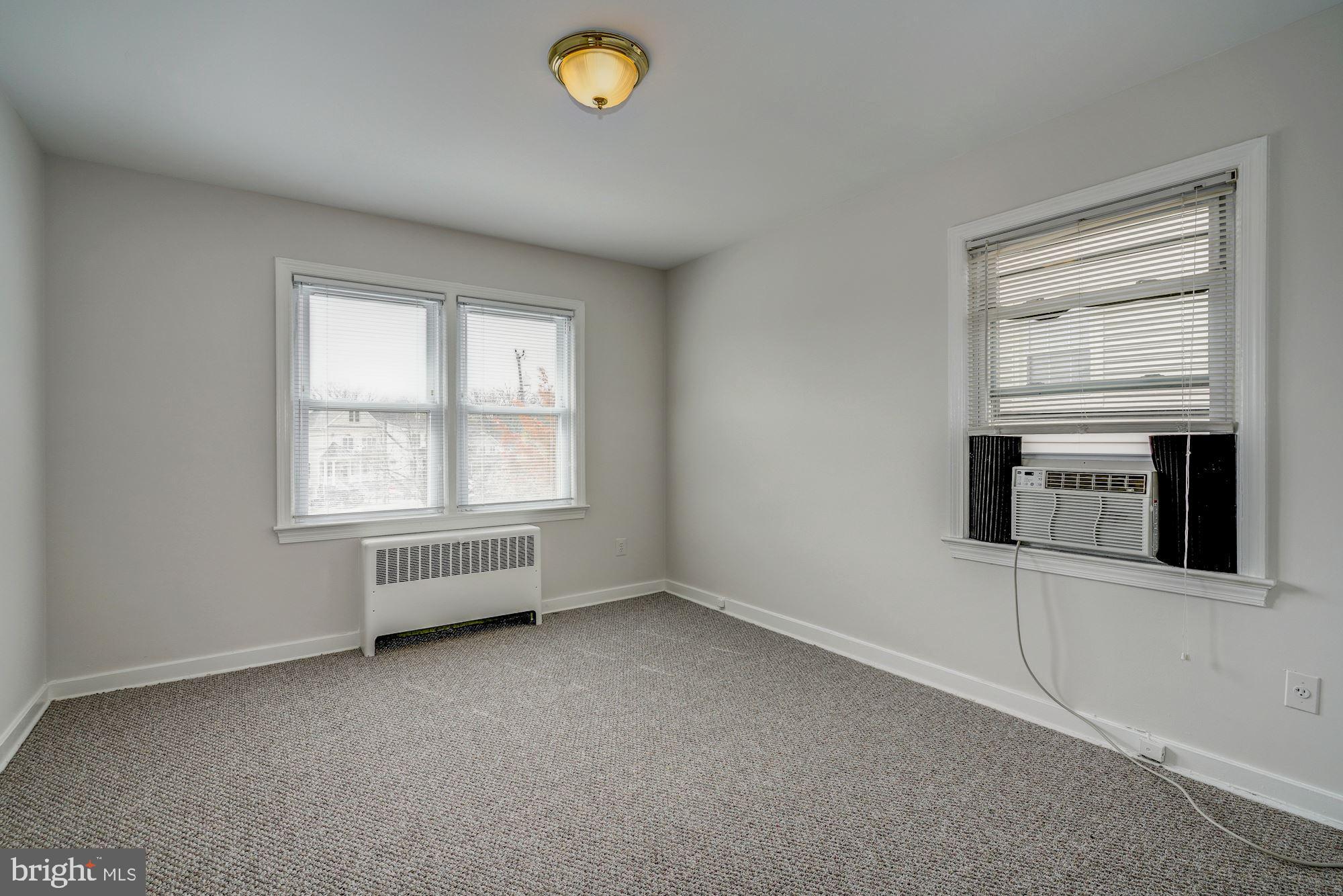 LYON PARK - Residential Income