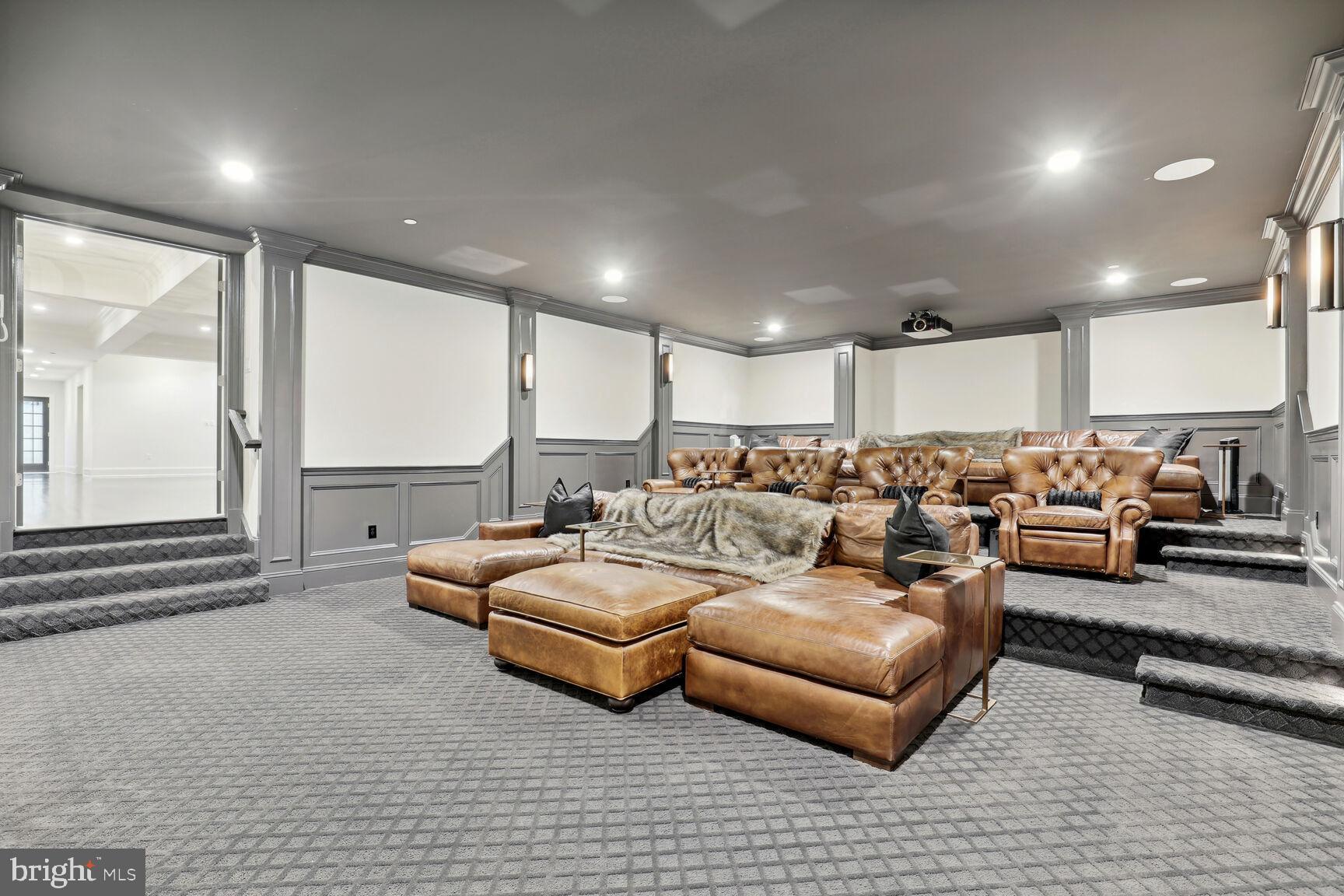 ENGLISH VILLAGE - Residential