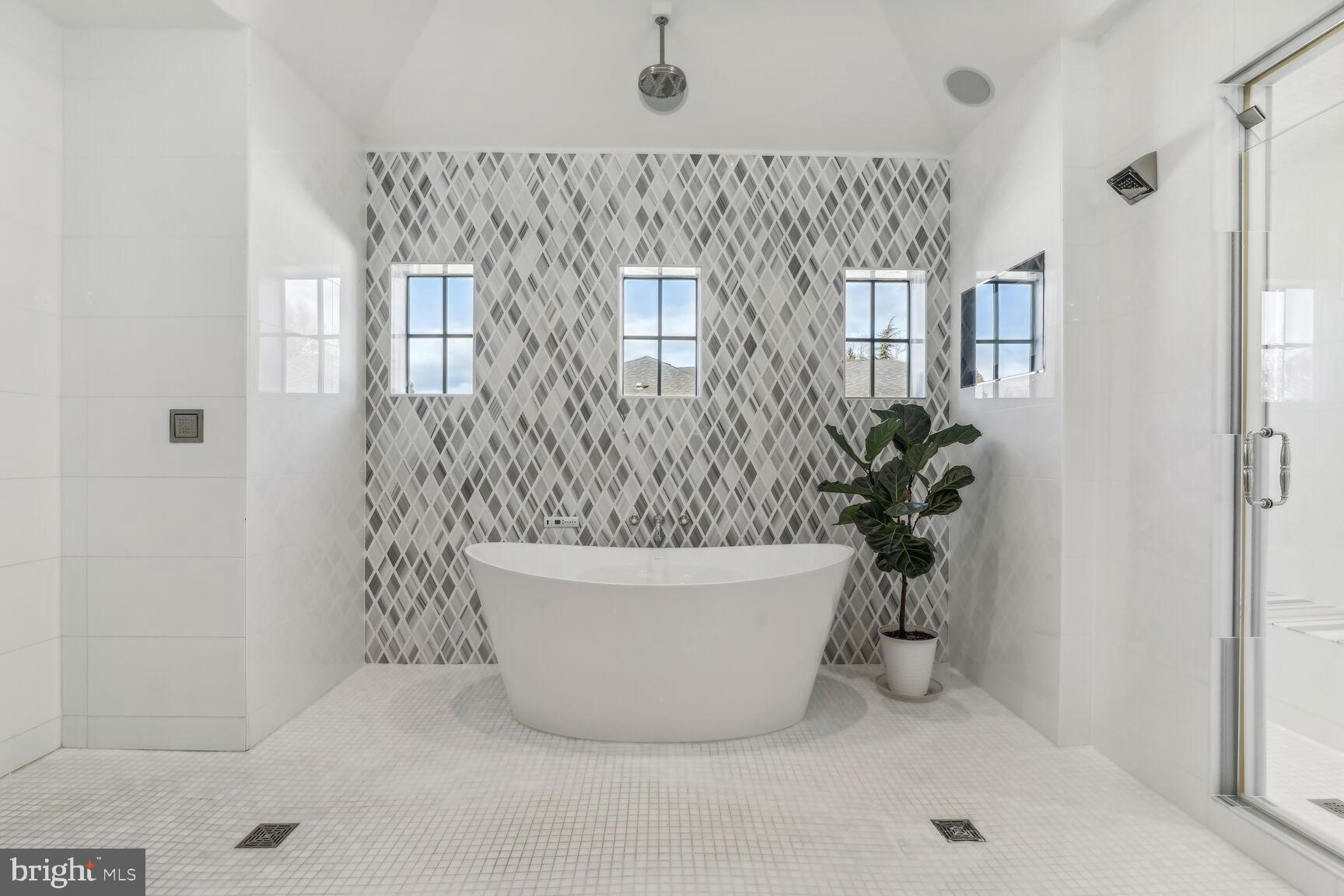 ENGLISH VILLAGE - Residential