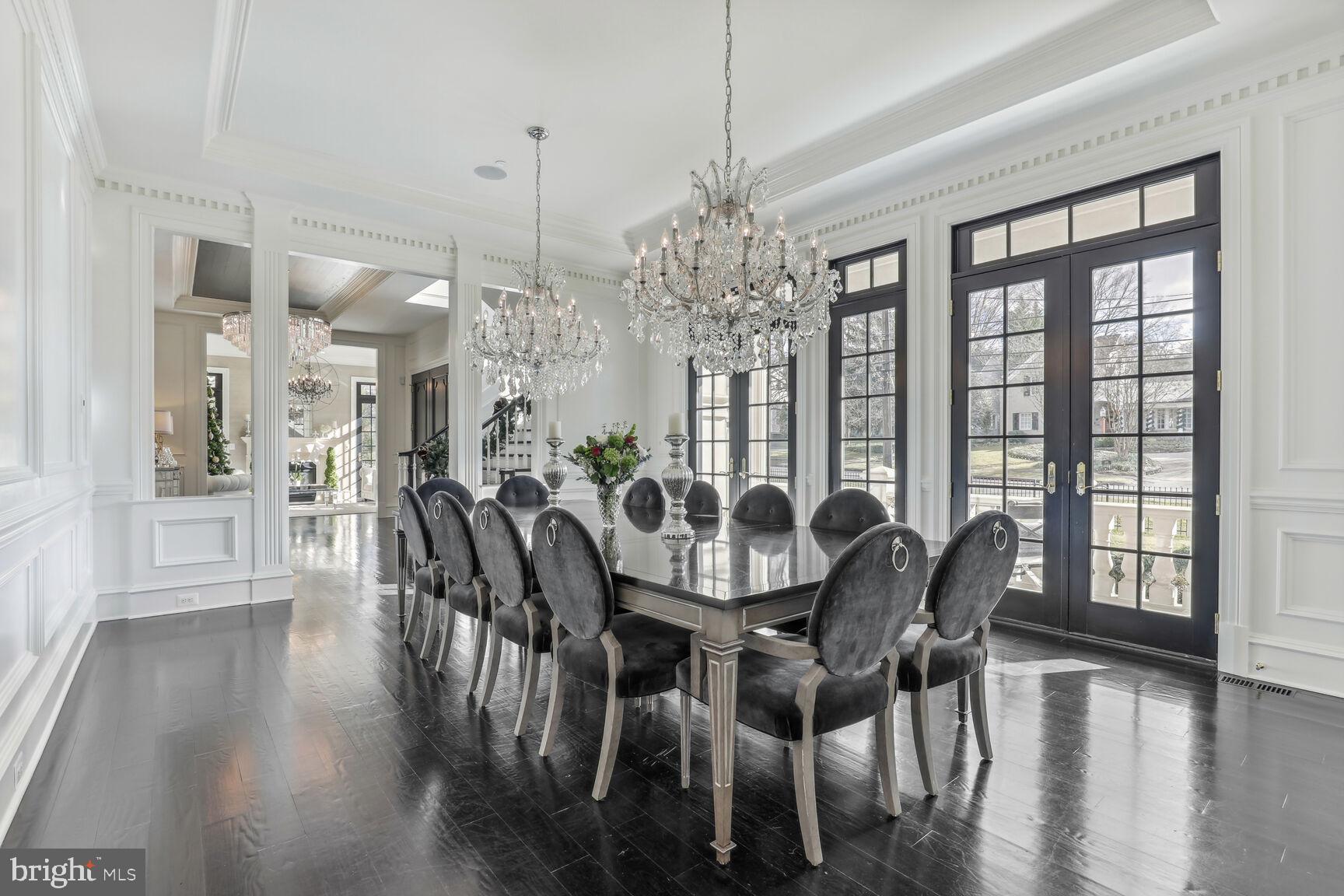 ENGLISH VILLAGE - Residential