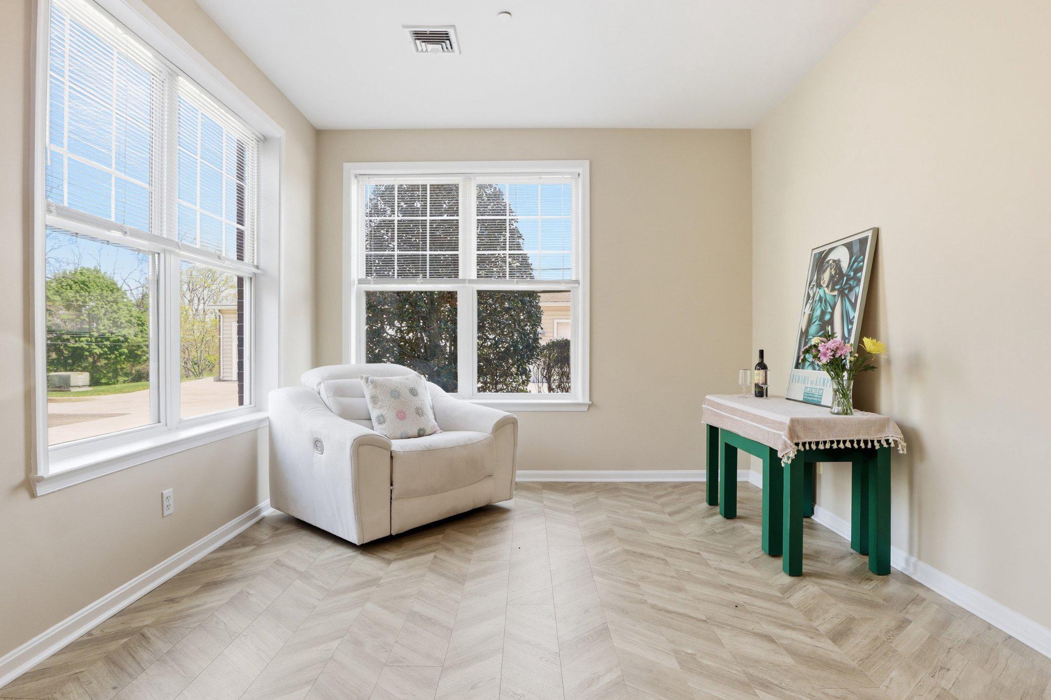 GREENLEIGH AT REGENT'S GLEN - Residential