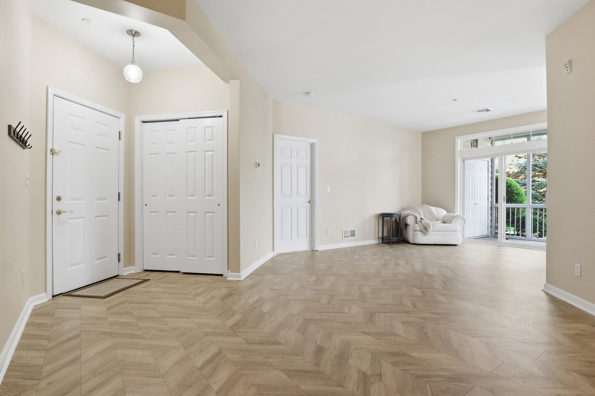 GREENLEIGH AT REGENT'S GLEN - Residential