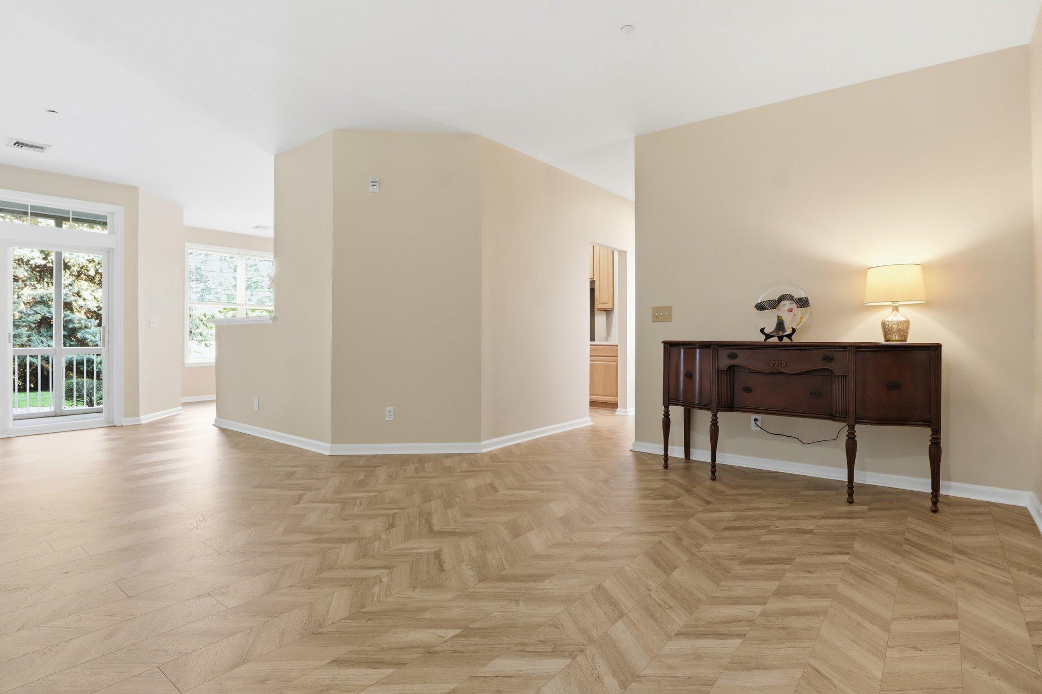 GREENLEIGH AT REGENT'S GLEN - Residential