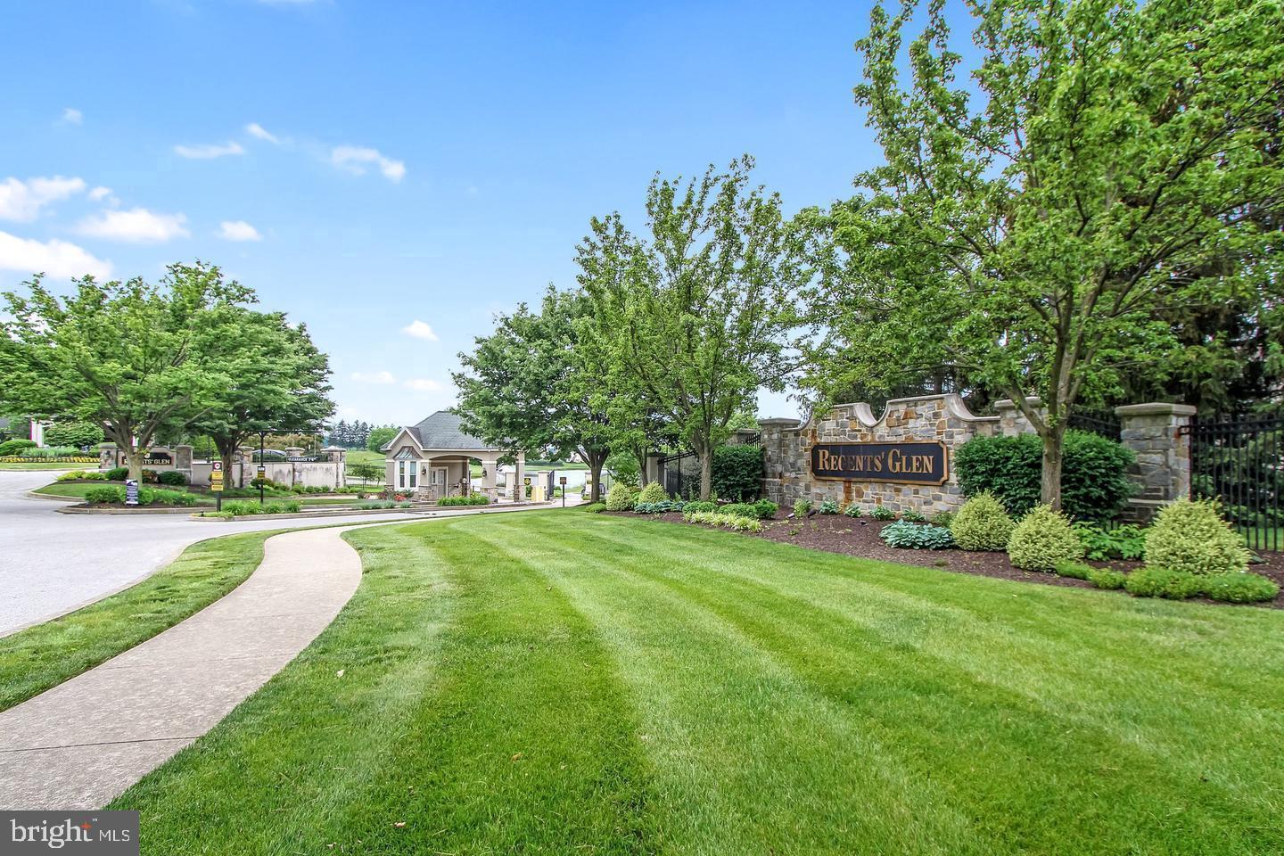 GREENLEIGH AT REGENT'S GLEN - Residential