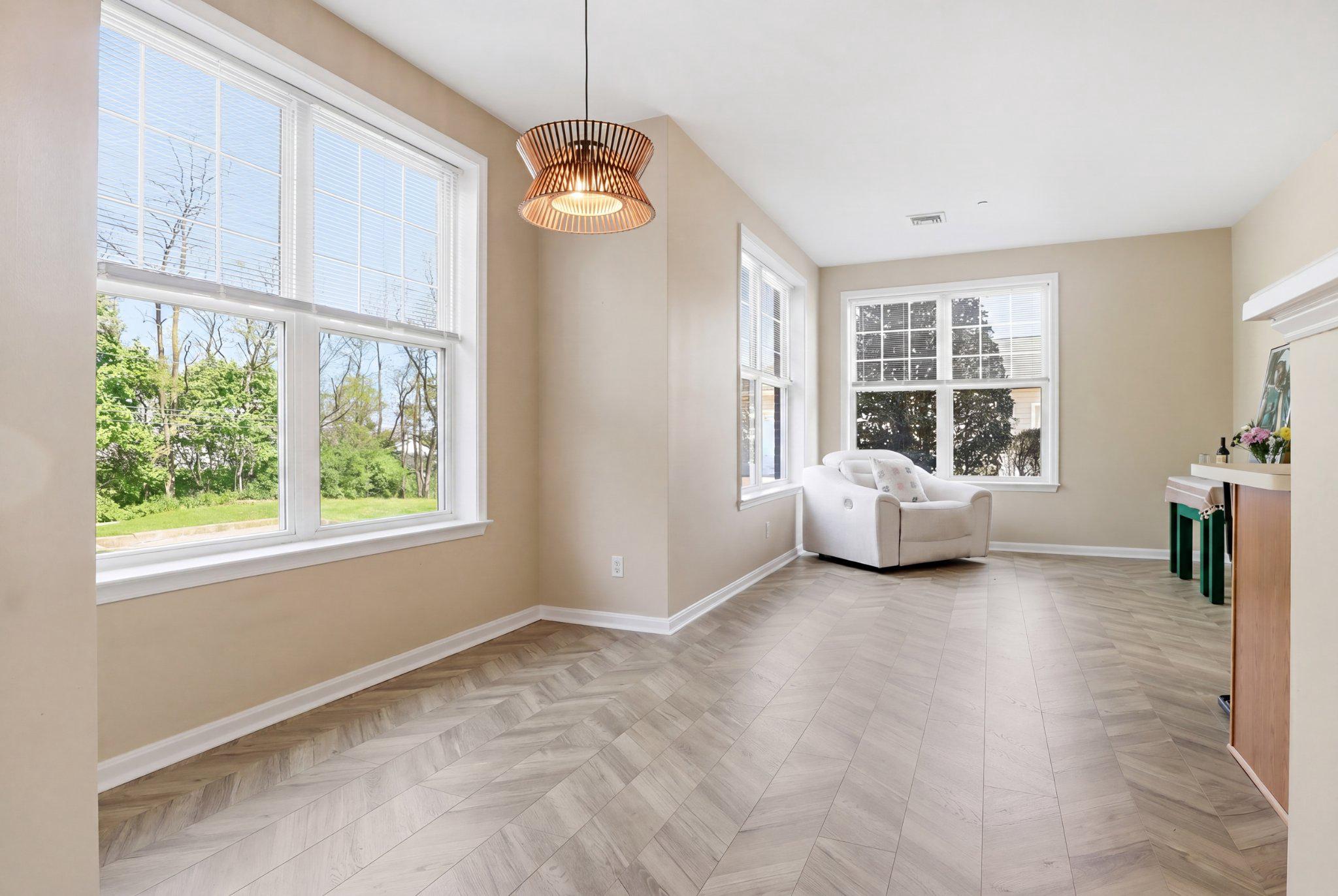 GREENLEIGH AT REGENT'S GLEN - Residential